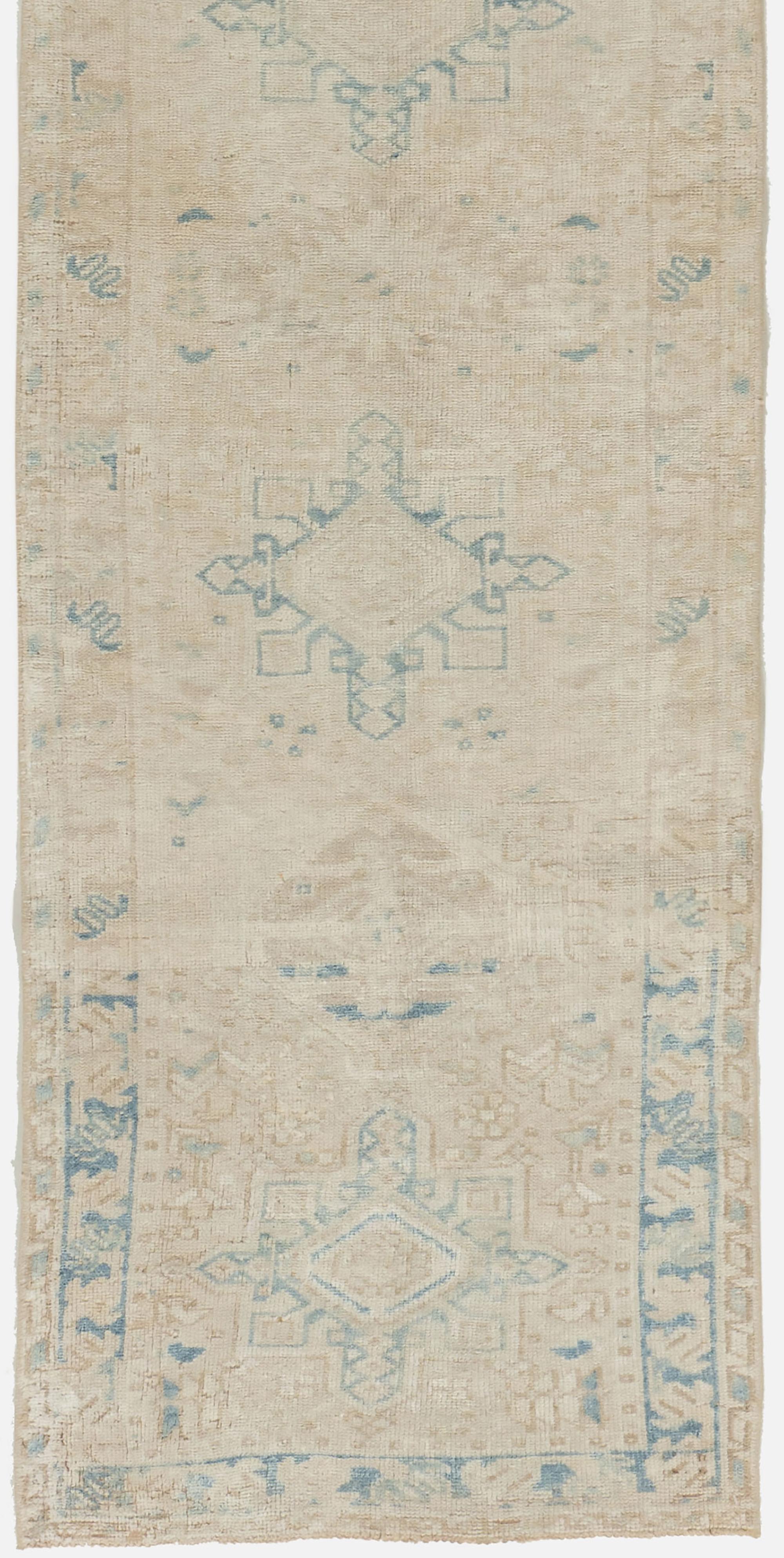 Vintage Ivory Persian Heriz Runner 2'6 X 7'11 For Sale 2
