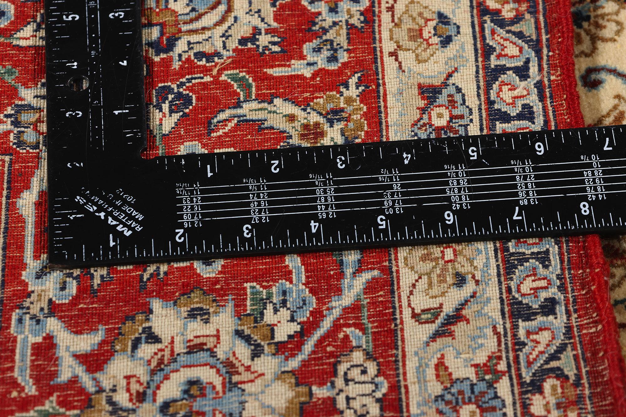 20th Century Vintage Ivory Persian Isfahan Rug, 04'11 x 07'08 For Sale