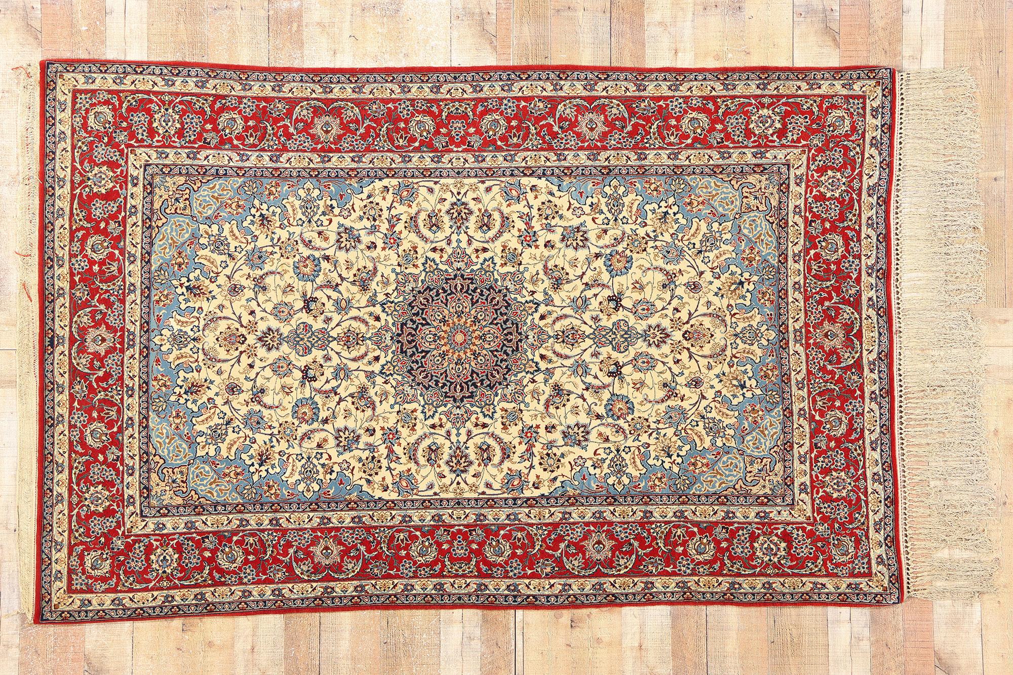 Vintage Ivory Persian Isfahan Rug, 04'11 x 07'08 For Sale 2