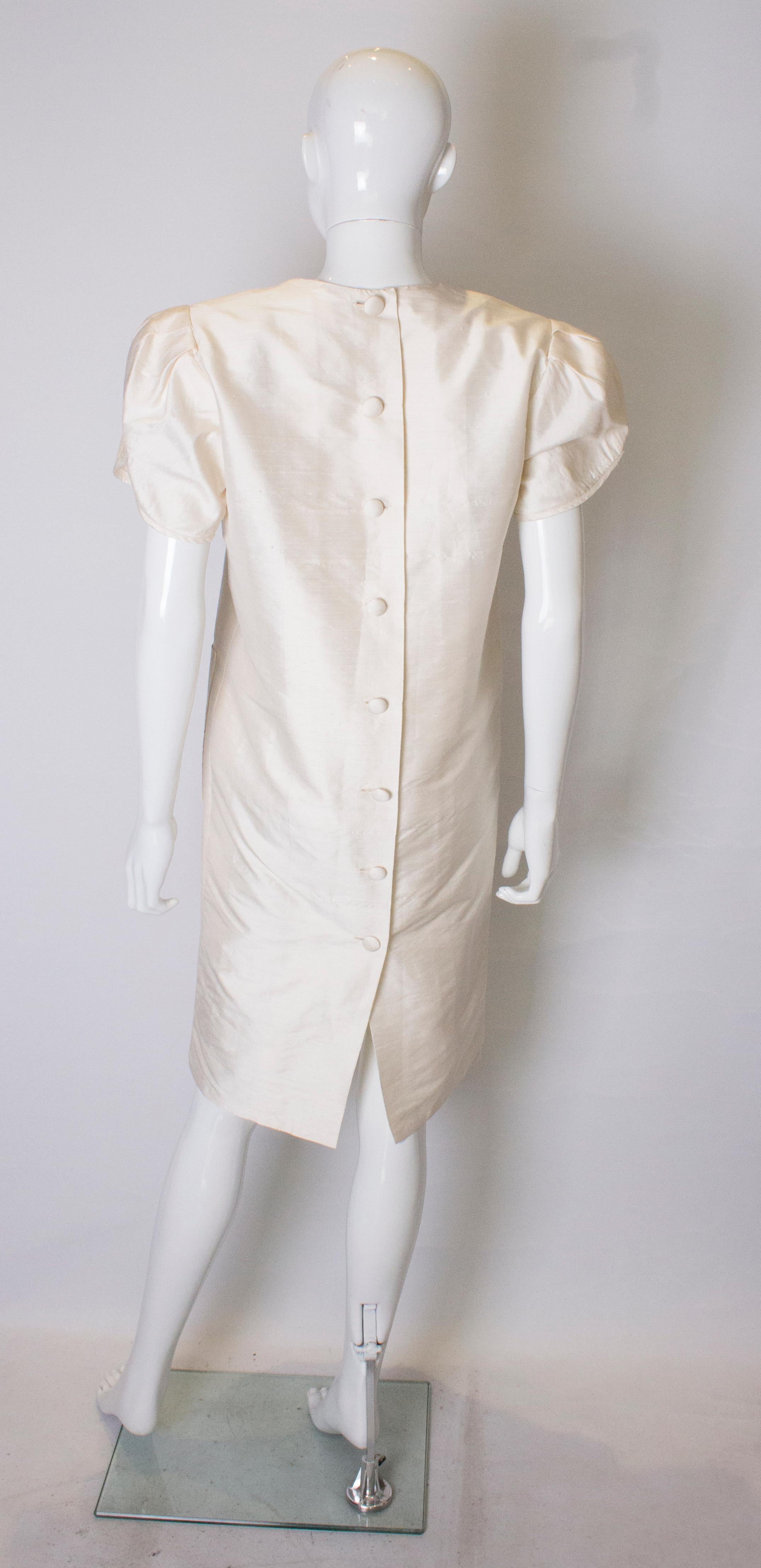 Women's Vintage Ivory Raw Silk Shift Dress For Sale