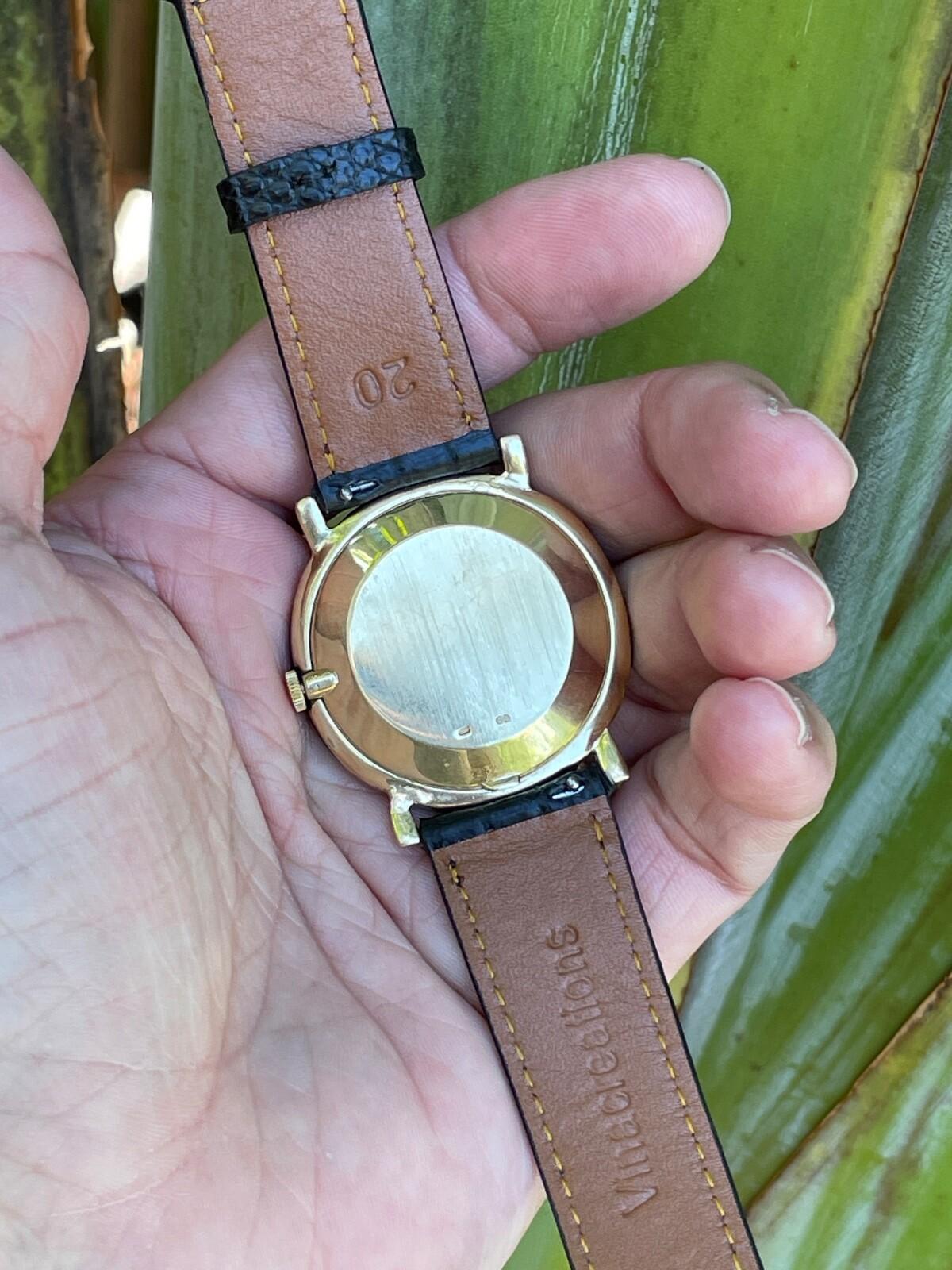 Orologio automatico d'epoca IWC con cassa a cuscino in oro 18k e diamanti 36mm - 3278 in vendita 9