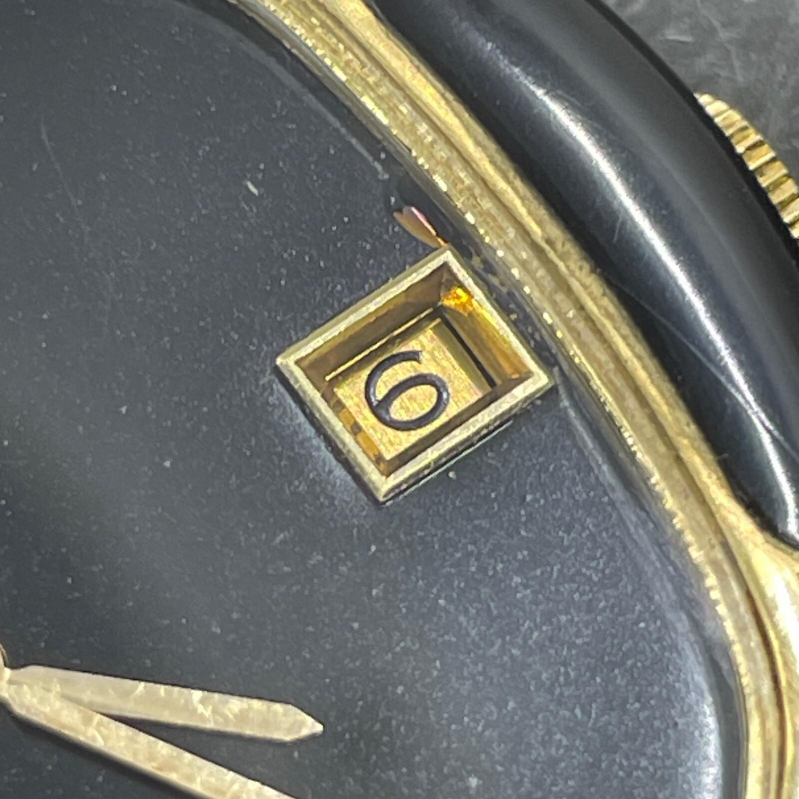 Orologio automatico d'epoca IWC con cassa a cuscino in oro 18k e diamanti 36mm - 3278 In condizioni buone in vendita a Orlando, FL