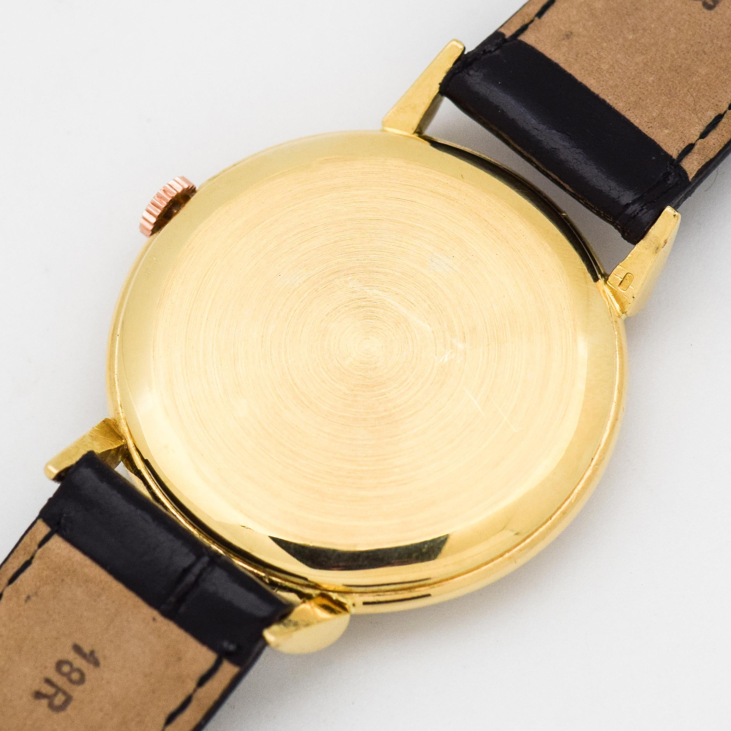 Vintage IWC 18 Karat Yellow Gold Watch, 1948 In Excellent Condition For Sale In Beverly Hills, CA
