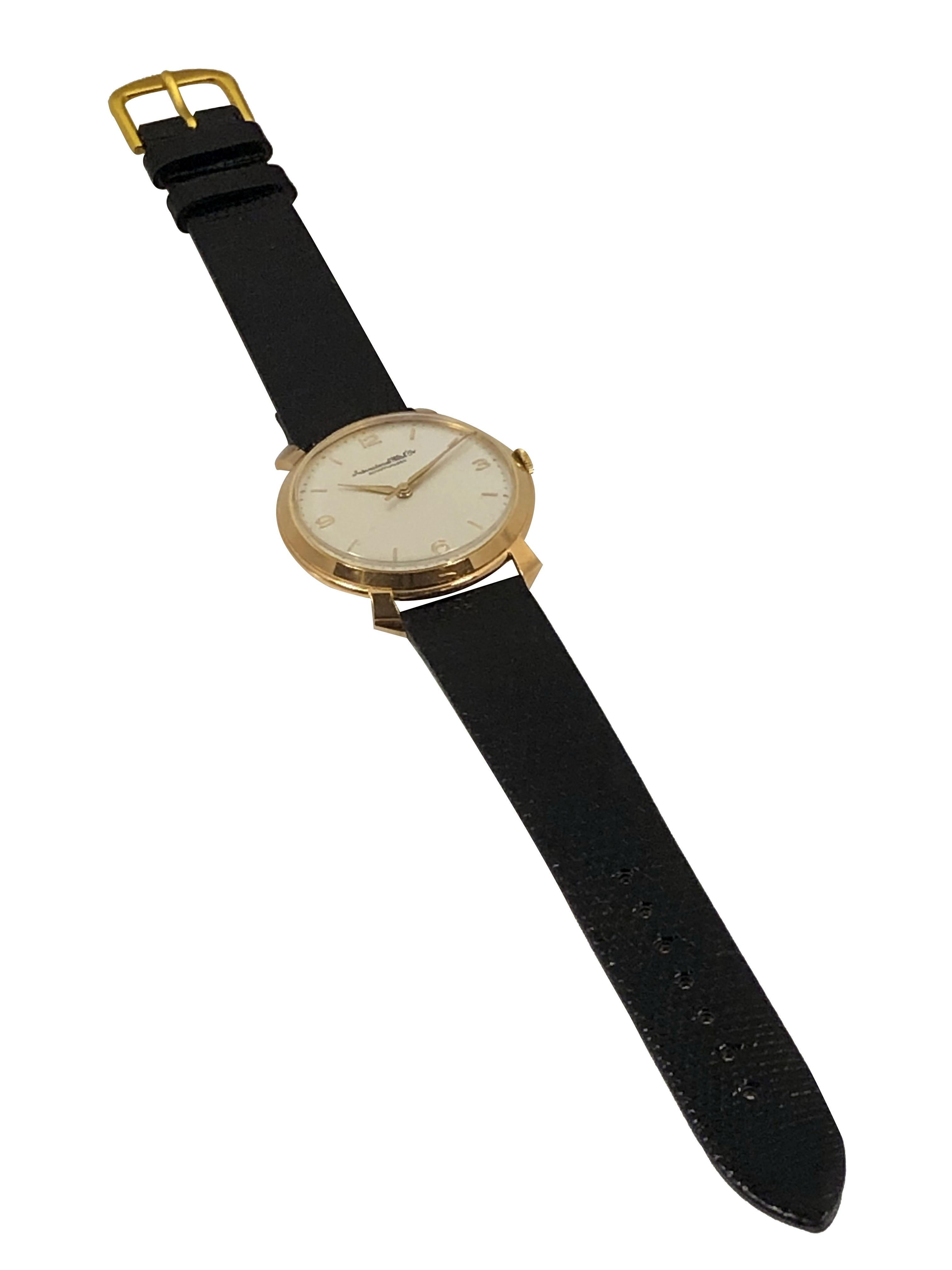 Vintage IWC Schaffhausen Rose Gold Armbanduhr für Damen oder Herren im Angebot