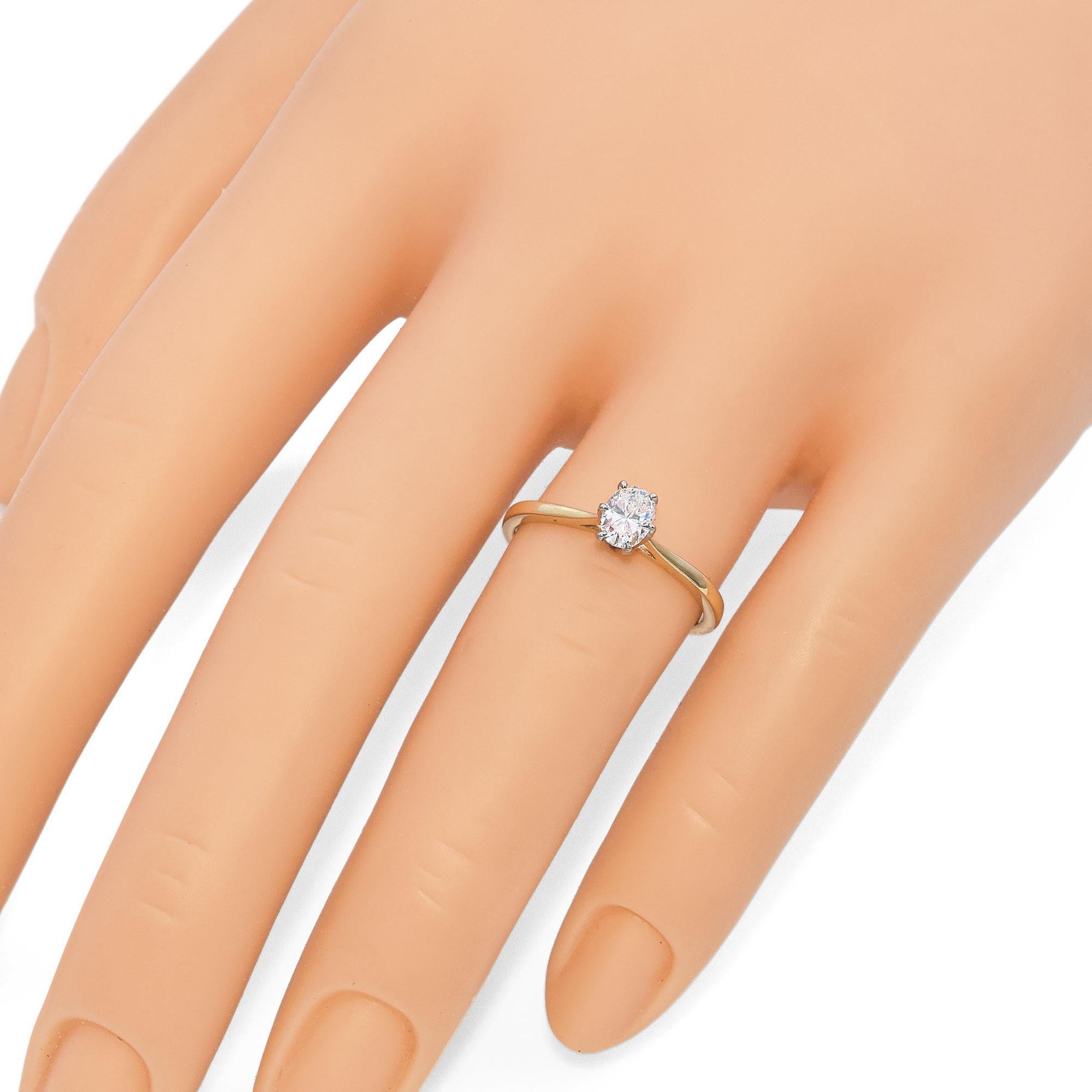Anillo de diamantes solitario ovalado Vintage Jabel de oro amarillo de 14k .47ct Corte oval en venta