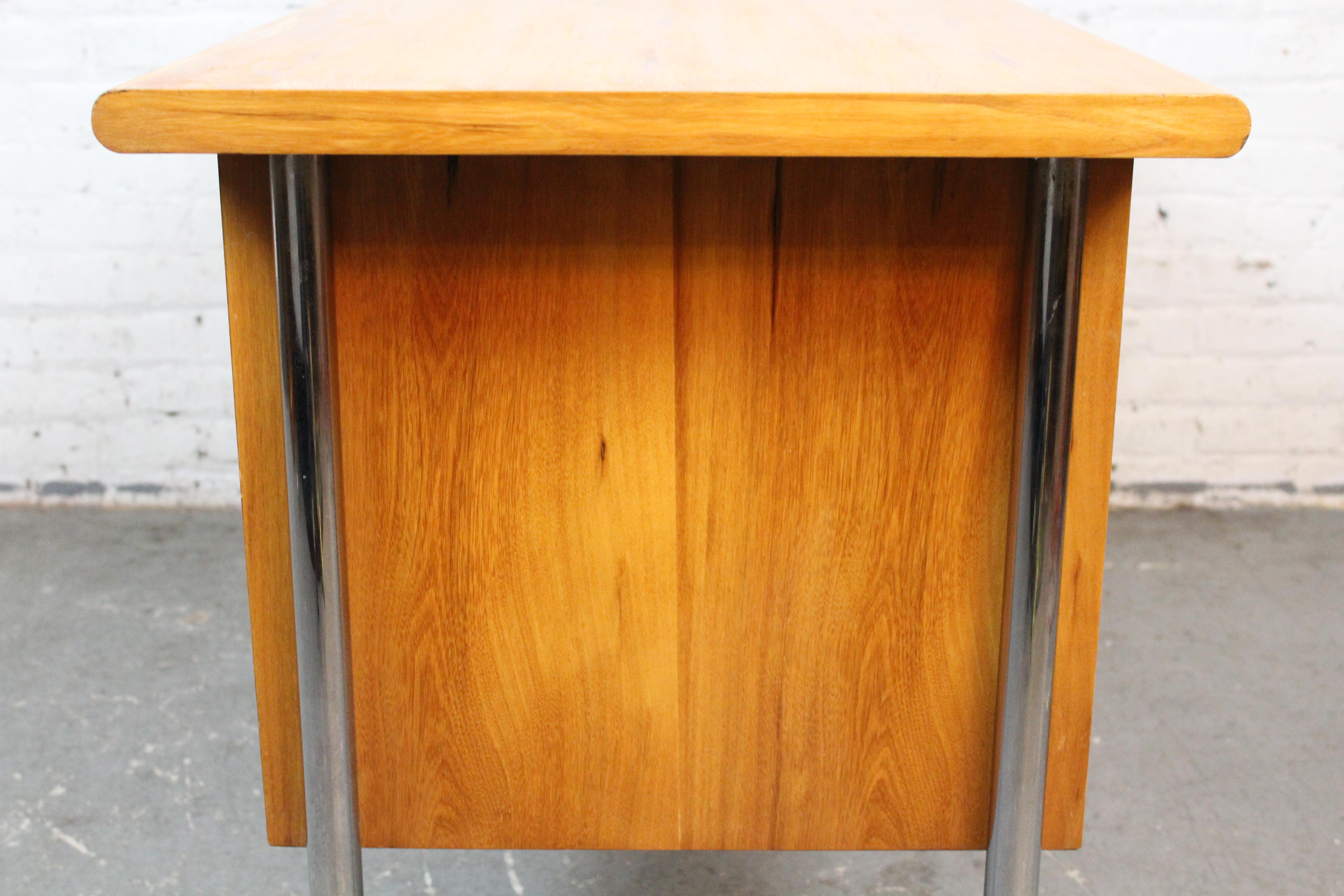 Late 20th Century Vintage Jack Cartwright Elm Desk for Founders by Thomasville