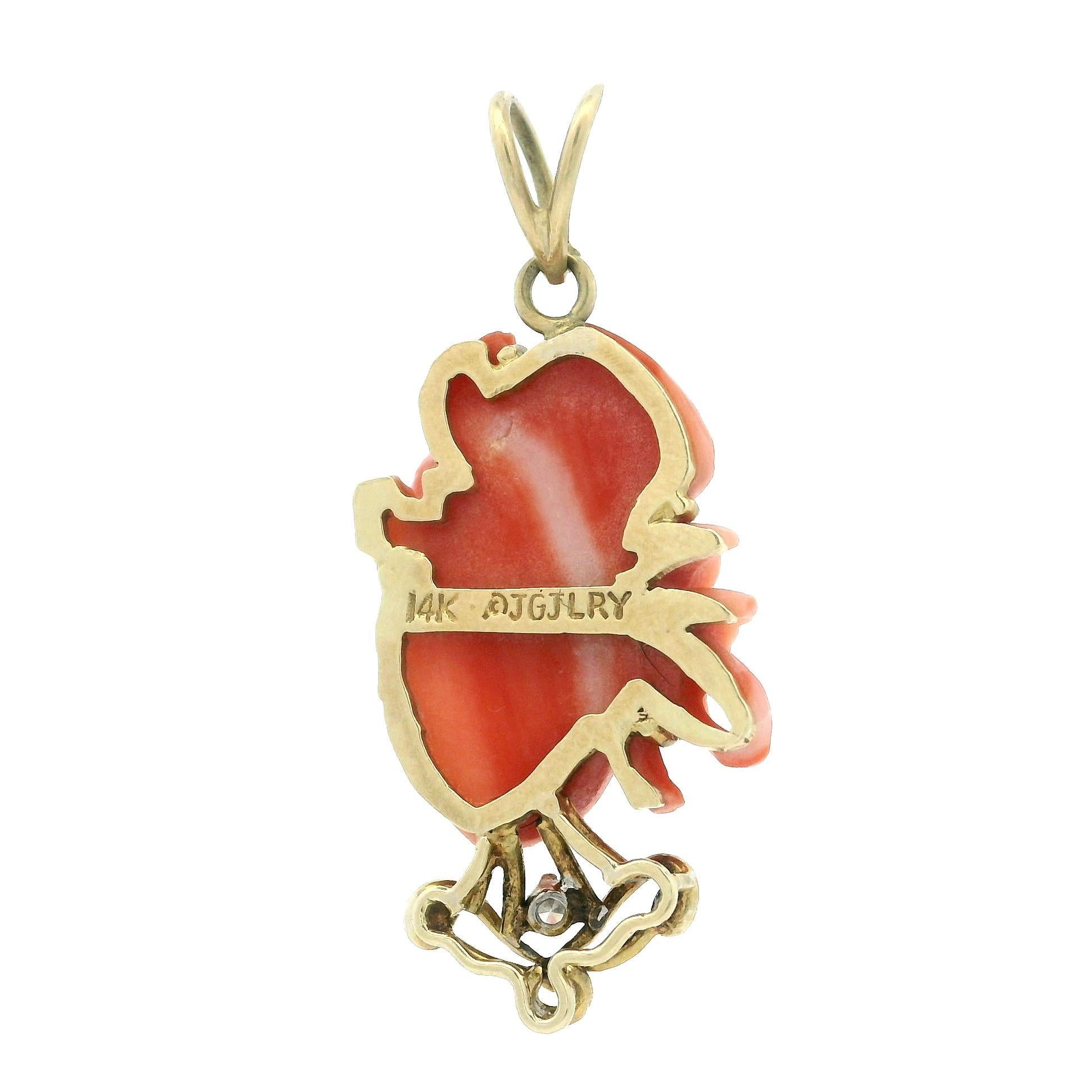 Jack Gutschneider, portrait de femme sculpté en corail avec pendentif en diamants Pour femmes en vente