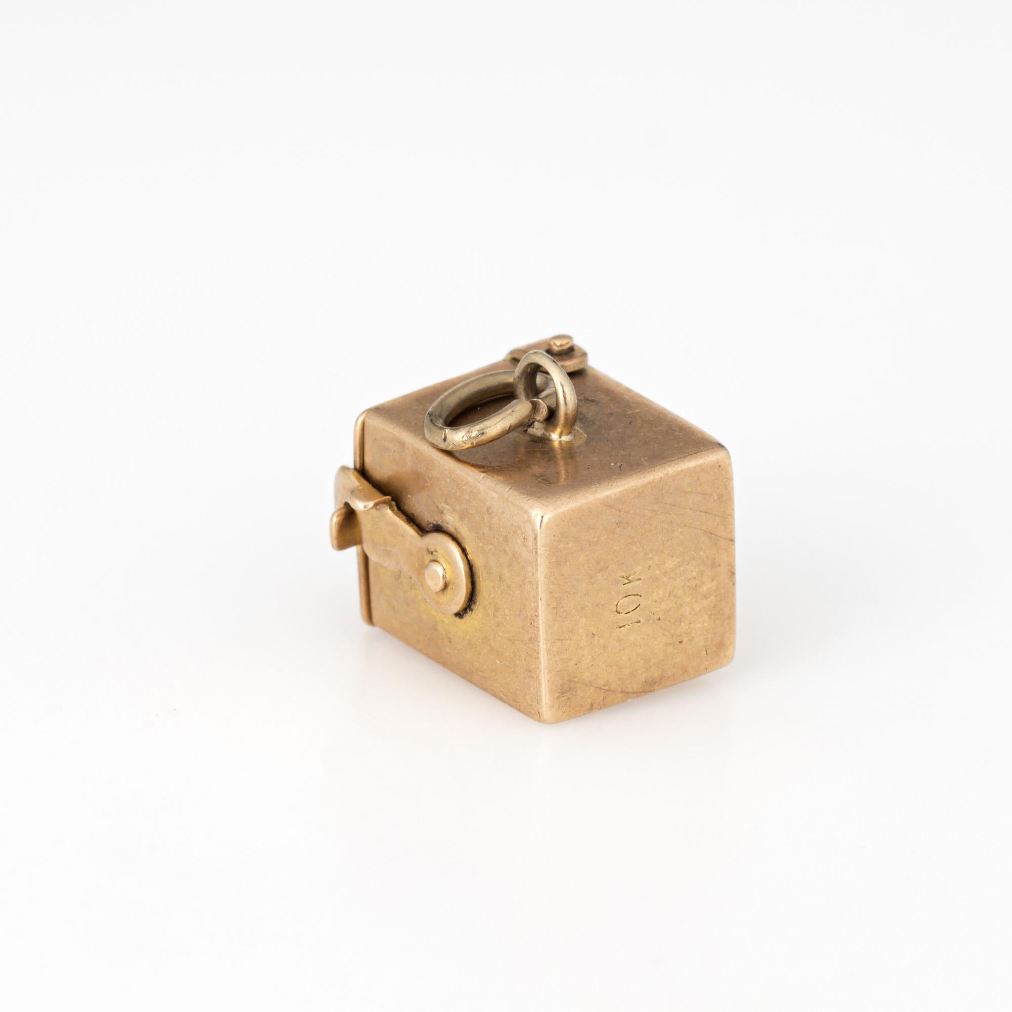 Charm d'epoca di Jack in the Box in oro giallo 10 carati Up & Up In condizioni buone in vendita a Torrance, CA