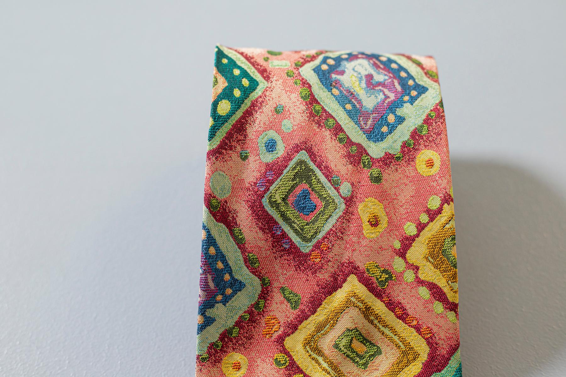 Brown Vintage Jack Rose 100% silk tie with geometric motifs  For Sale