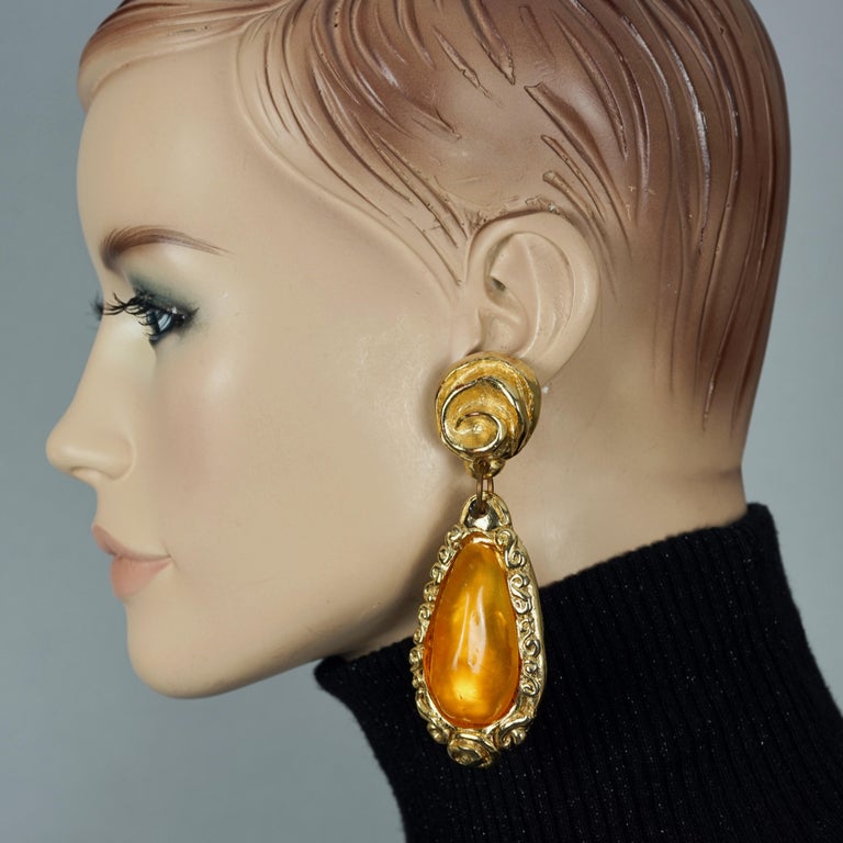 Boucles D'oreilles Clips Vintage Jacky De G En Résine Argentée - Occasion Bon état