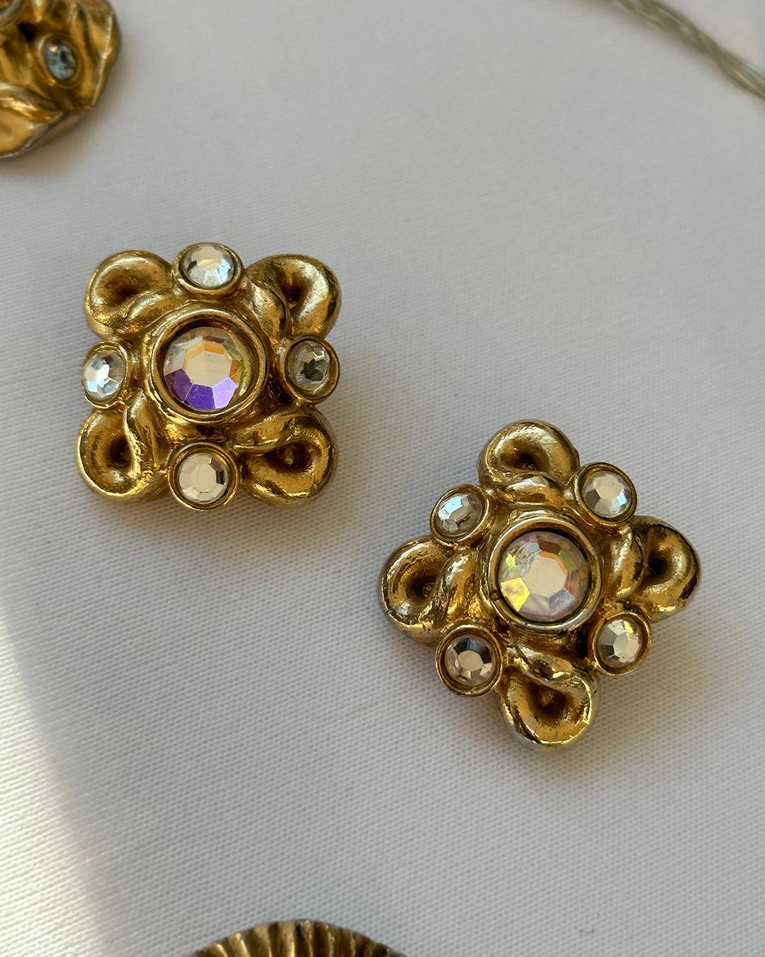 Women's or Men's Vintage Jacky de G Gold Cluster Earrings For Sale