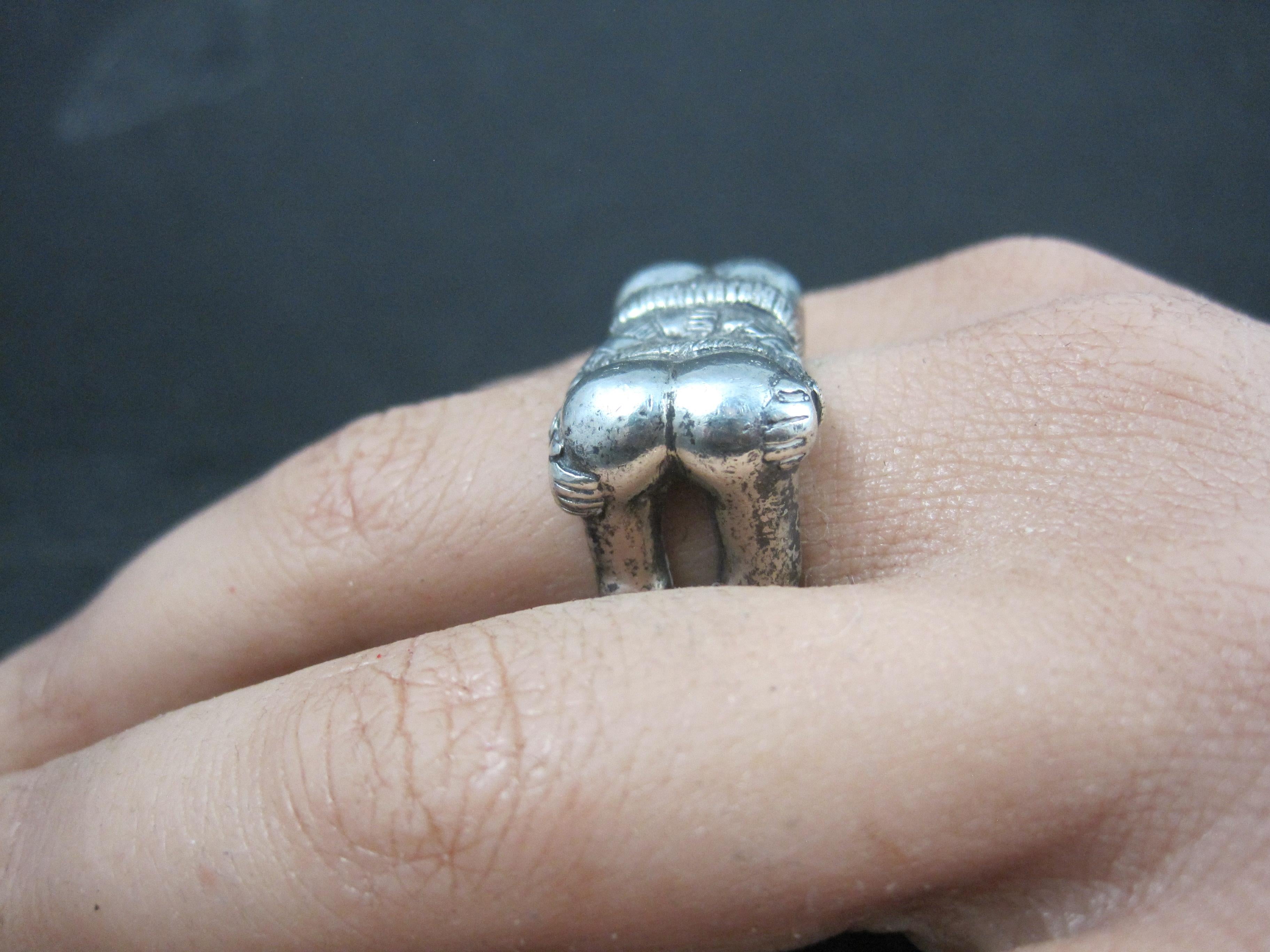 Anello Vintage By Jaclyn Davidson Sculptural Storyteller Taglia 6 Edizione Limitata 1977 in vendita 8