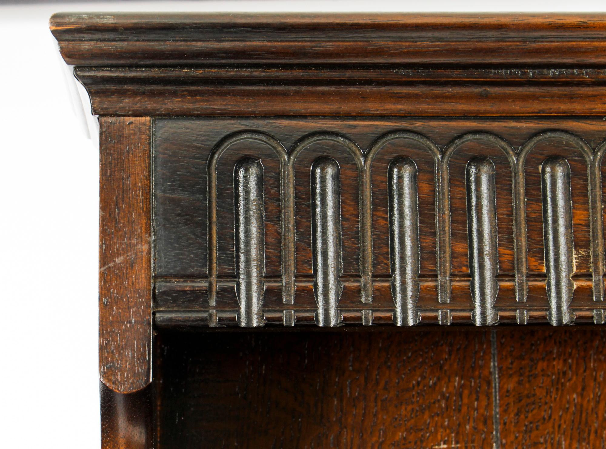 Vintage Jacobean Revival Oak Welsh Dresser Cabinet Sideboard 20th C 2