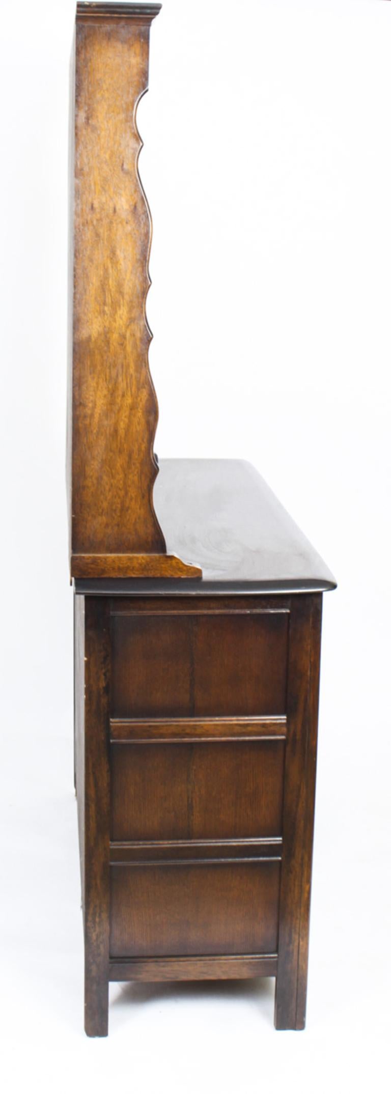 Vintage Jacobean Revival Oak Welsh Dresser Cabinet Sideboard 20th C 10