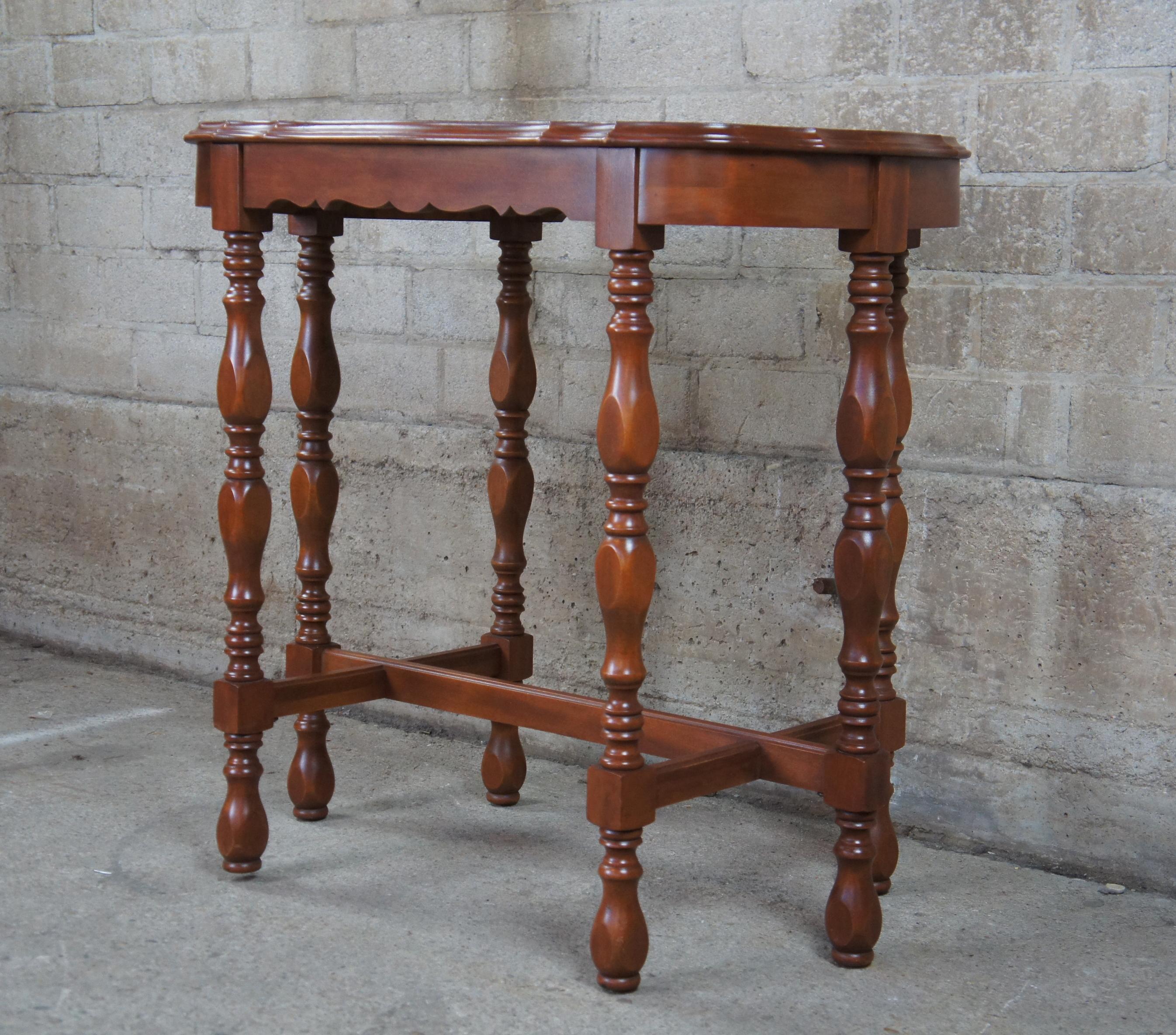 Vintage Jacobean Walnut Rectangular Scalloped Side End Accent Parlor Table 6
