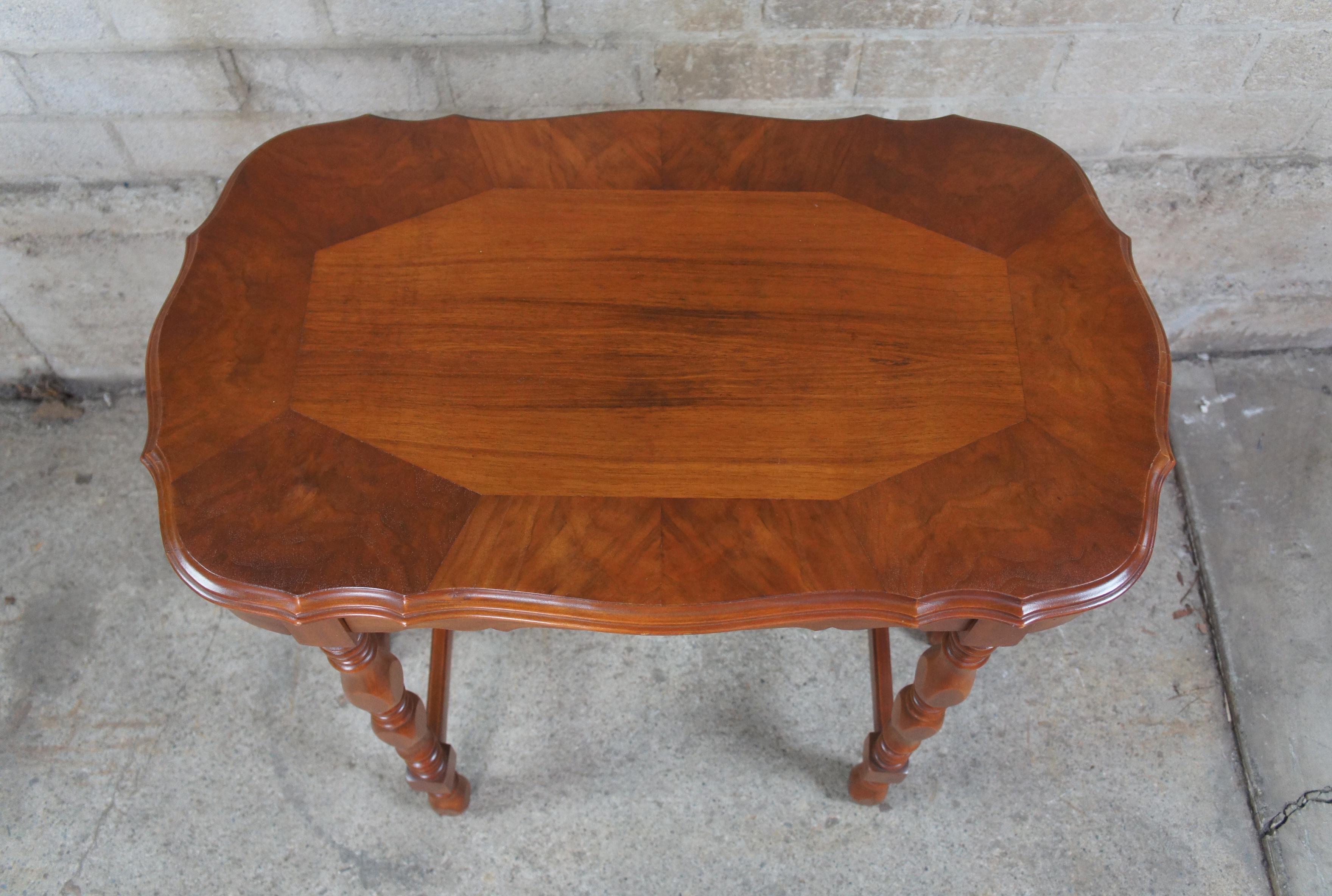 Vintage Jacobean Walnut Rectangular Scalloped Side End Accent Parlor Table In Good Condition In Dayton, OH