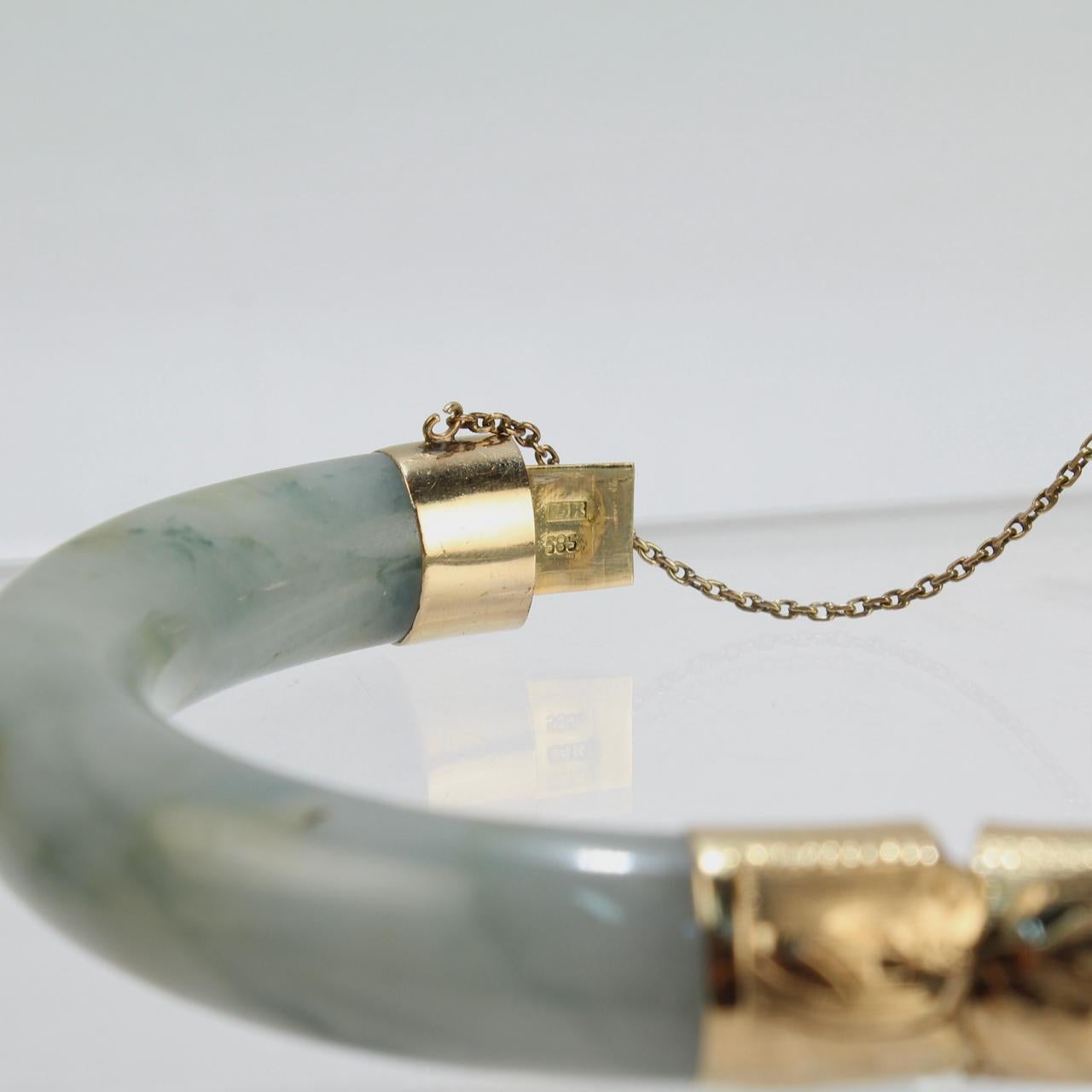 Vintage Jade & 14 Karat Gold Hinged Chinese Bangle or Bracelet 3