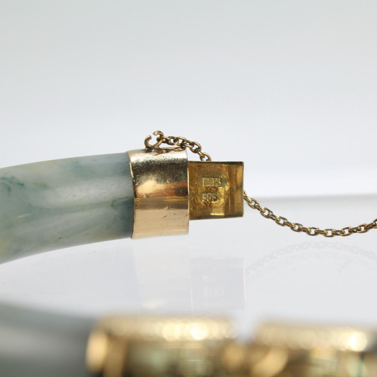 Vintage Jade & 14 Karat Gold Hinged Chinese Bangle or Bracelet For Sale 6