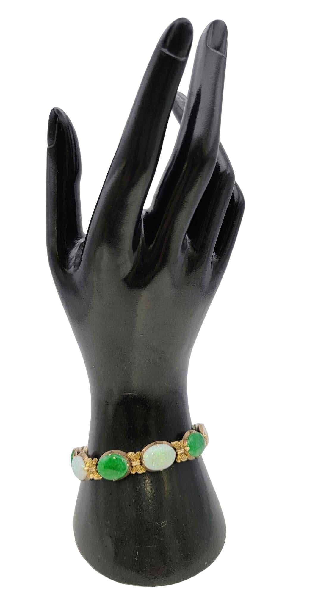 Vintage Jade and White Opal Cabochon Oval Link Bracelet in 18 Karat Yellow Gold  For Sale 8