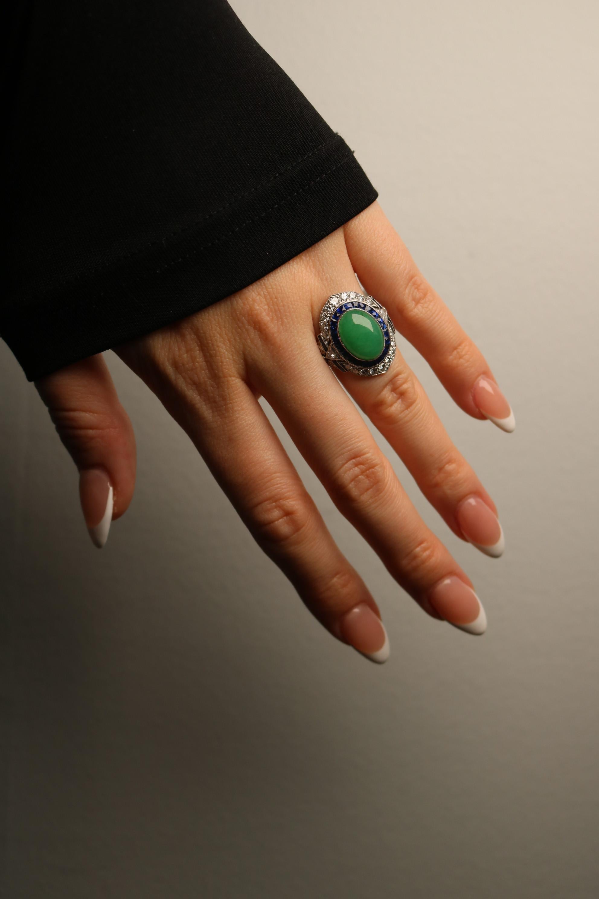 Anello di giada d'epoca con diamante e zaffiro in platino in stile Art Deco ~7,94ctw in vendita 5