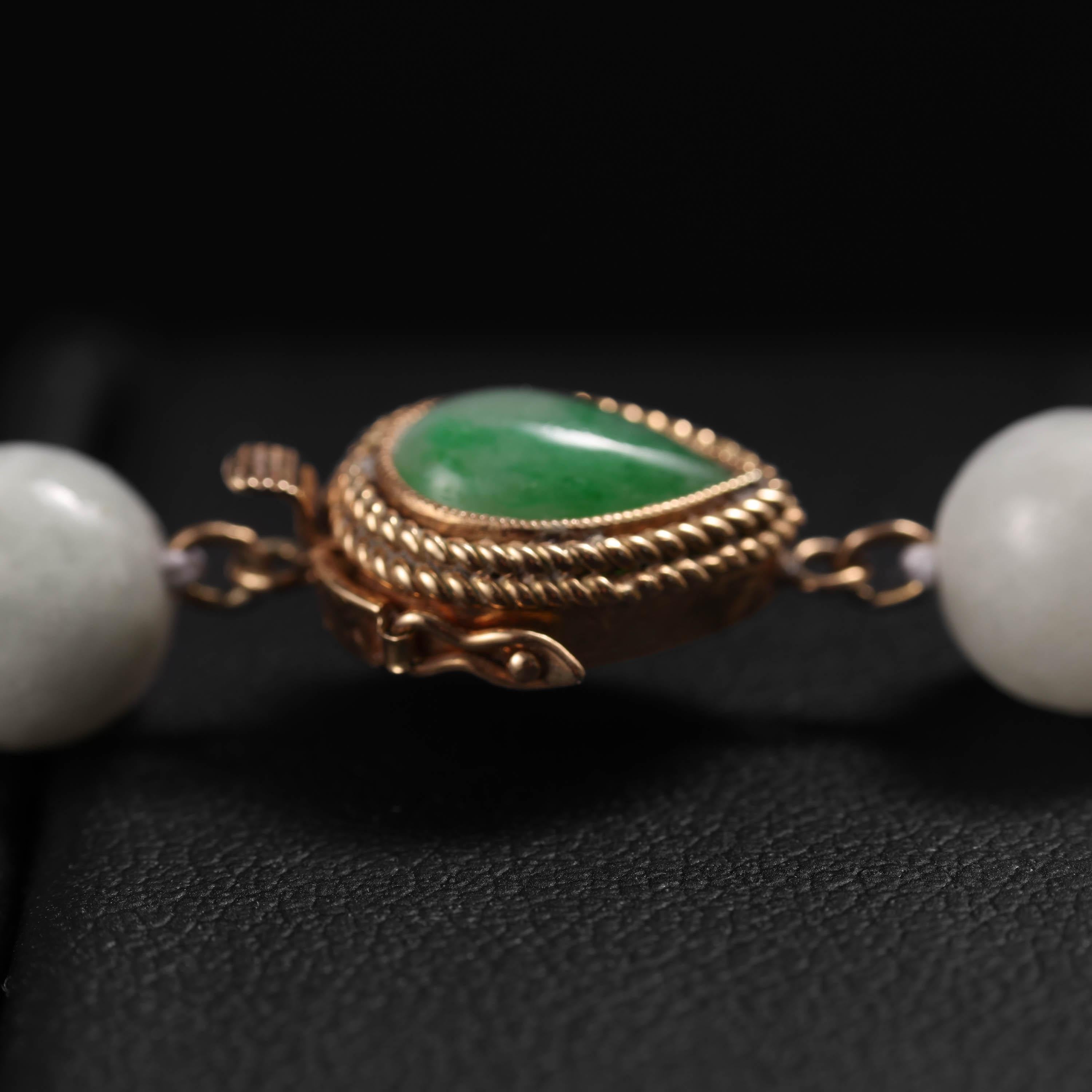 Vintage-Halskette aus Jade-Jade in Nuancen, zertifiziert und unbehandelt, 22