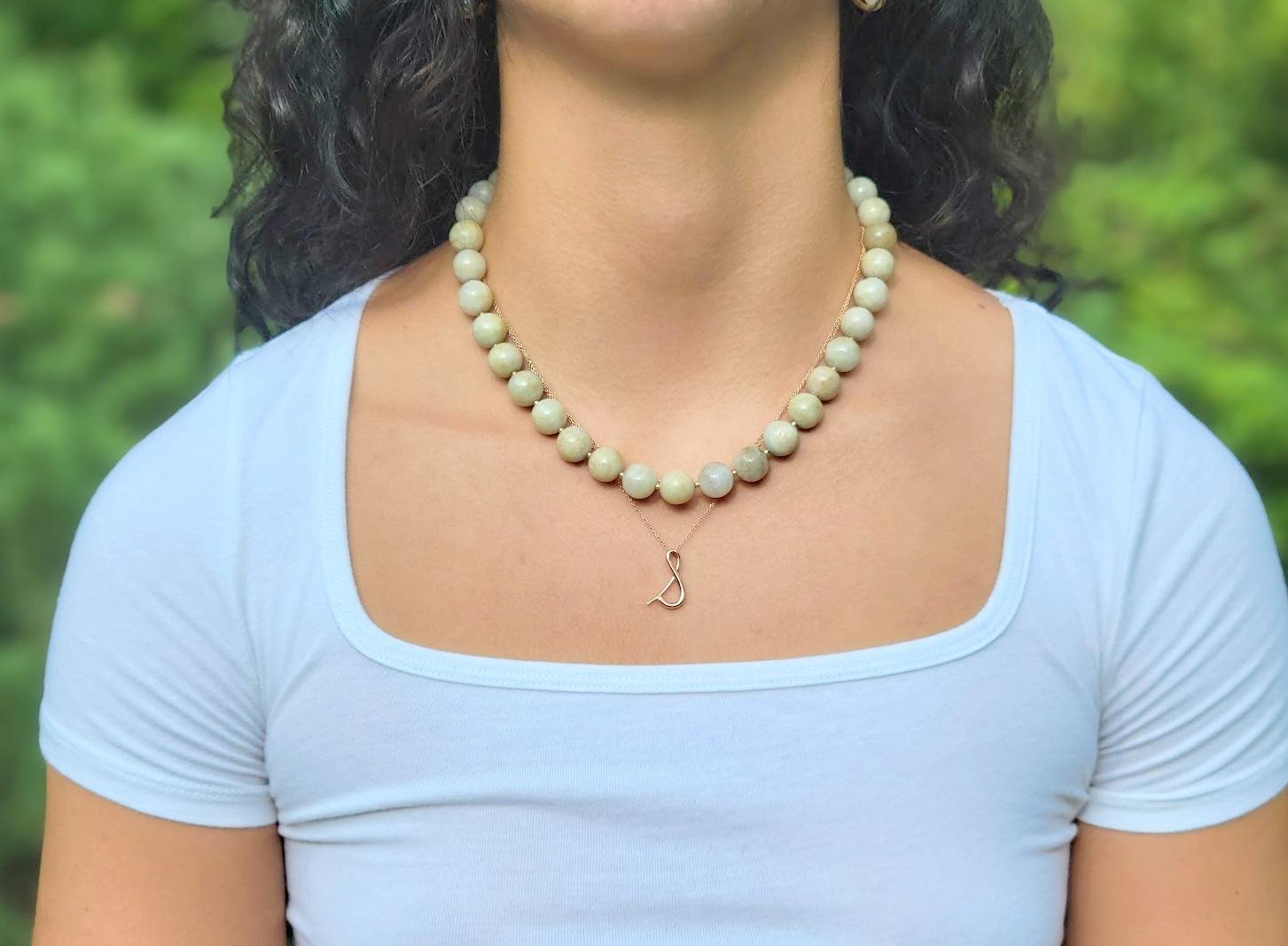 vintage white jade necklace