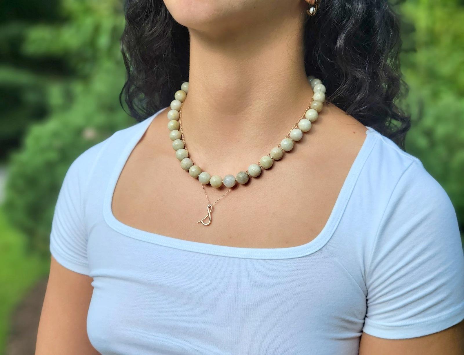 Bead Vintage Jade Necklace With Gold Clasp For Sale
