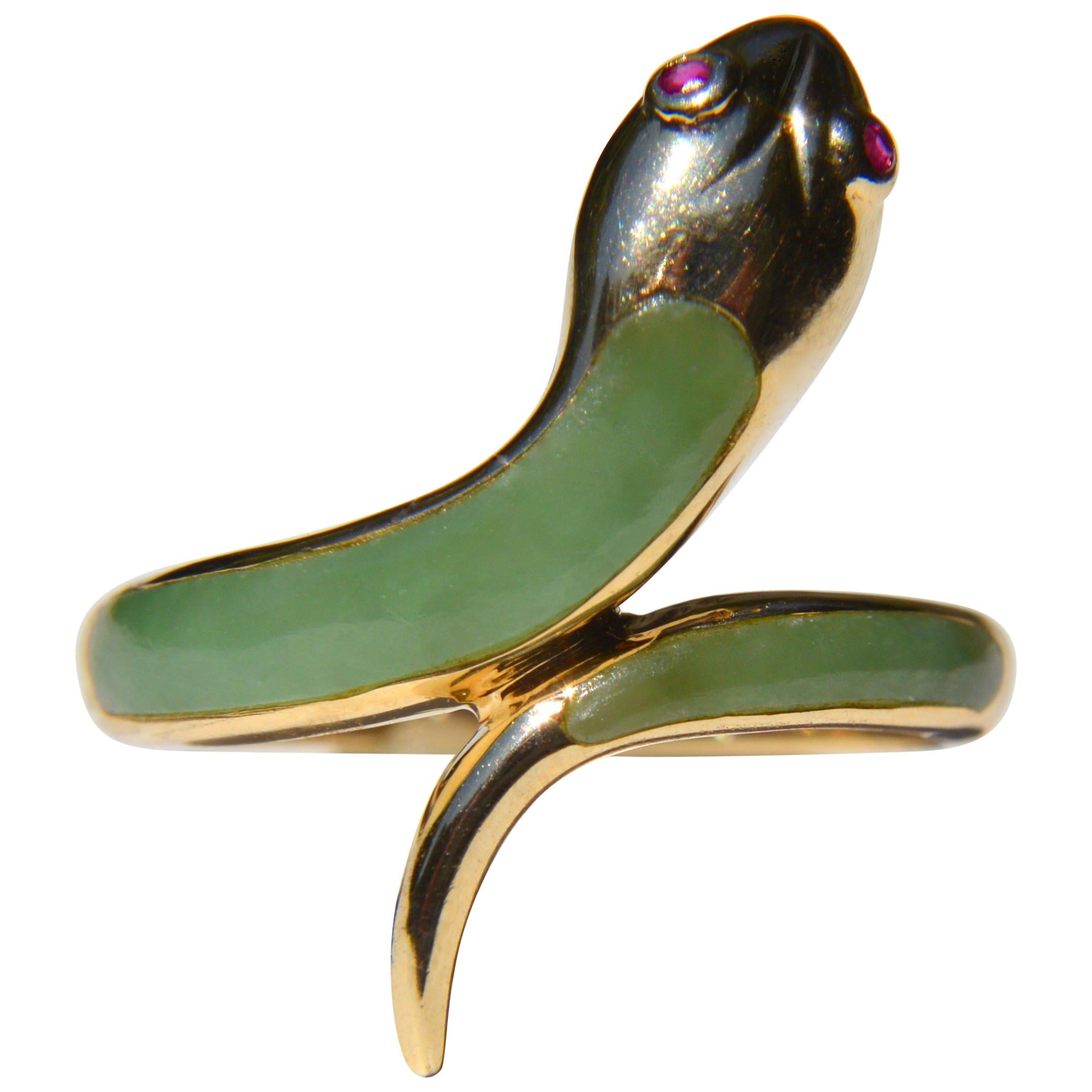 Vintage Jade Ruby 10 Karat Gold Snake Cocktail Ring