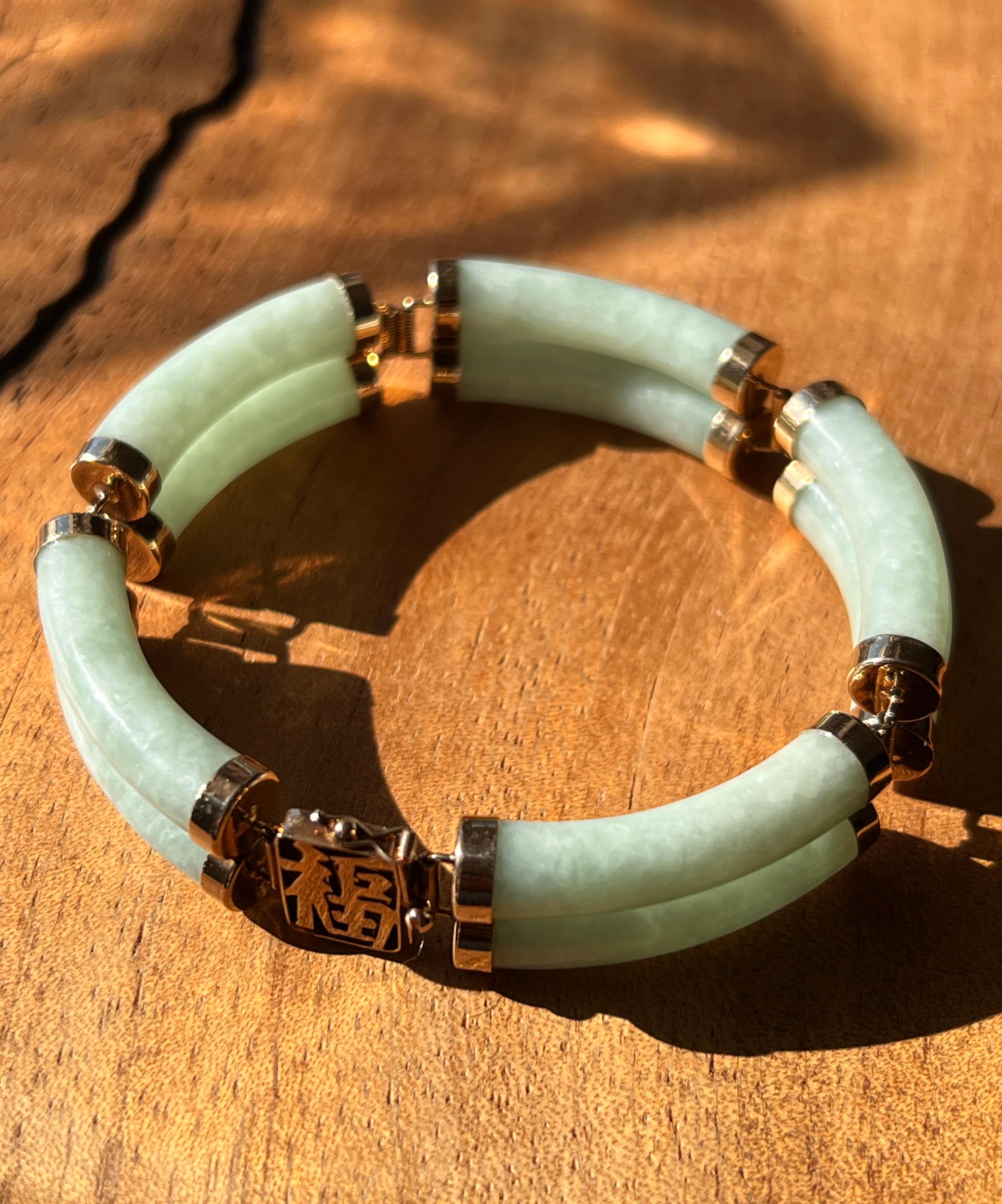 Vintage Jadeit 14k Gelbgold Chinesisch Fu Symbol Glücksarmband (Zeitgenössisch) im Angebot