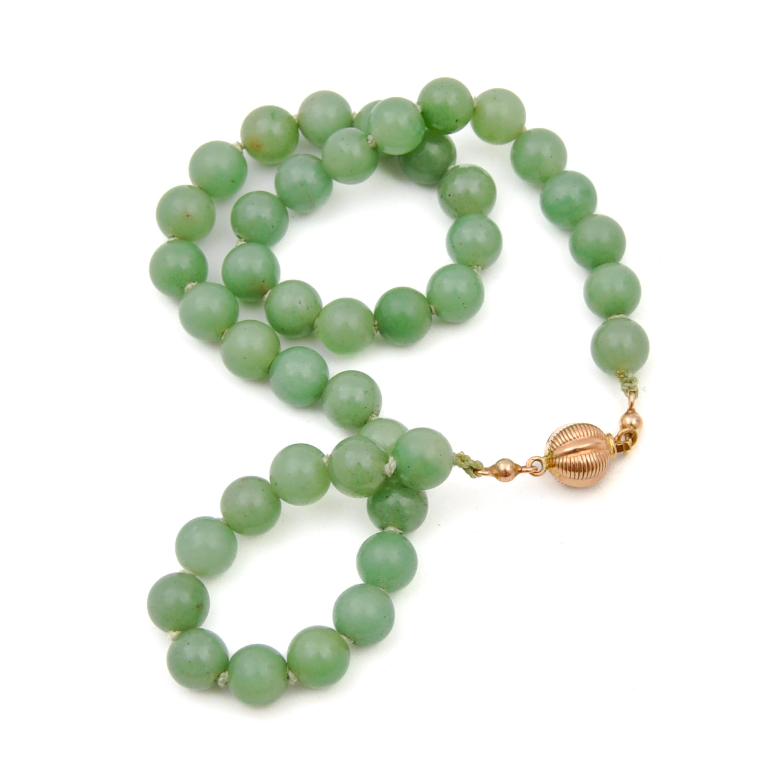 jade bead necklace vintage