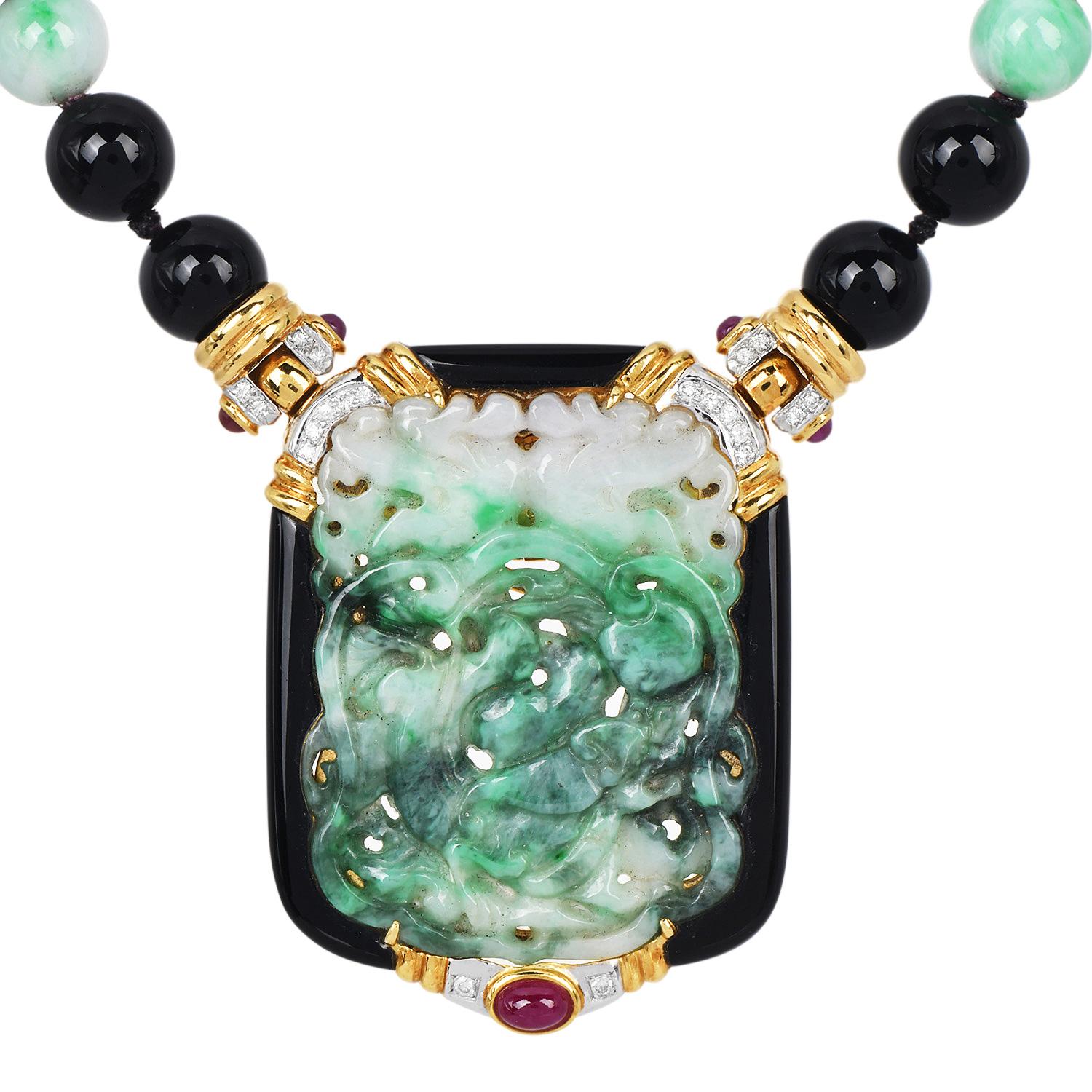 Rétro Collana con ciondolo grande con perline in oro 18 carati in giadeite onice vintage in vendita