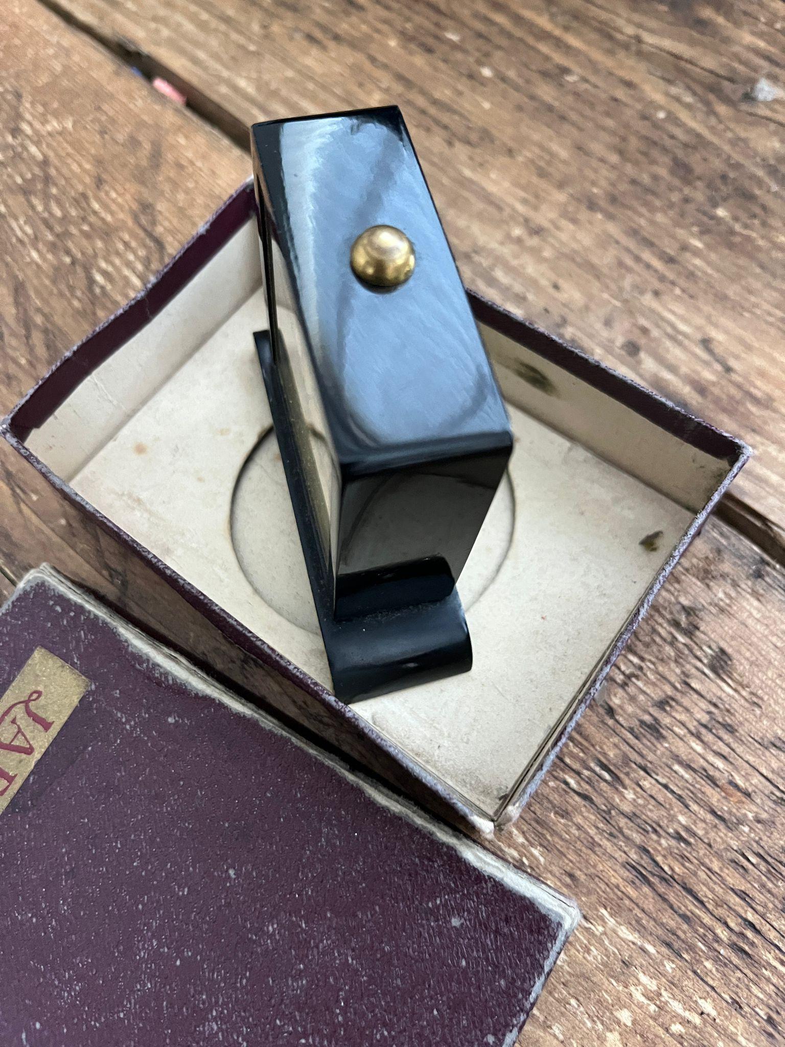 Vintage Jaeger Mechanischer Schreibtisch/Reisewecker - Art Deco Messing & Bakelit im Angebot 2