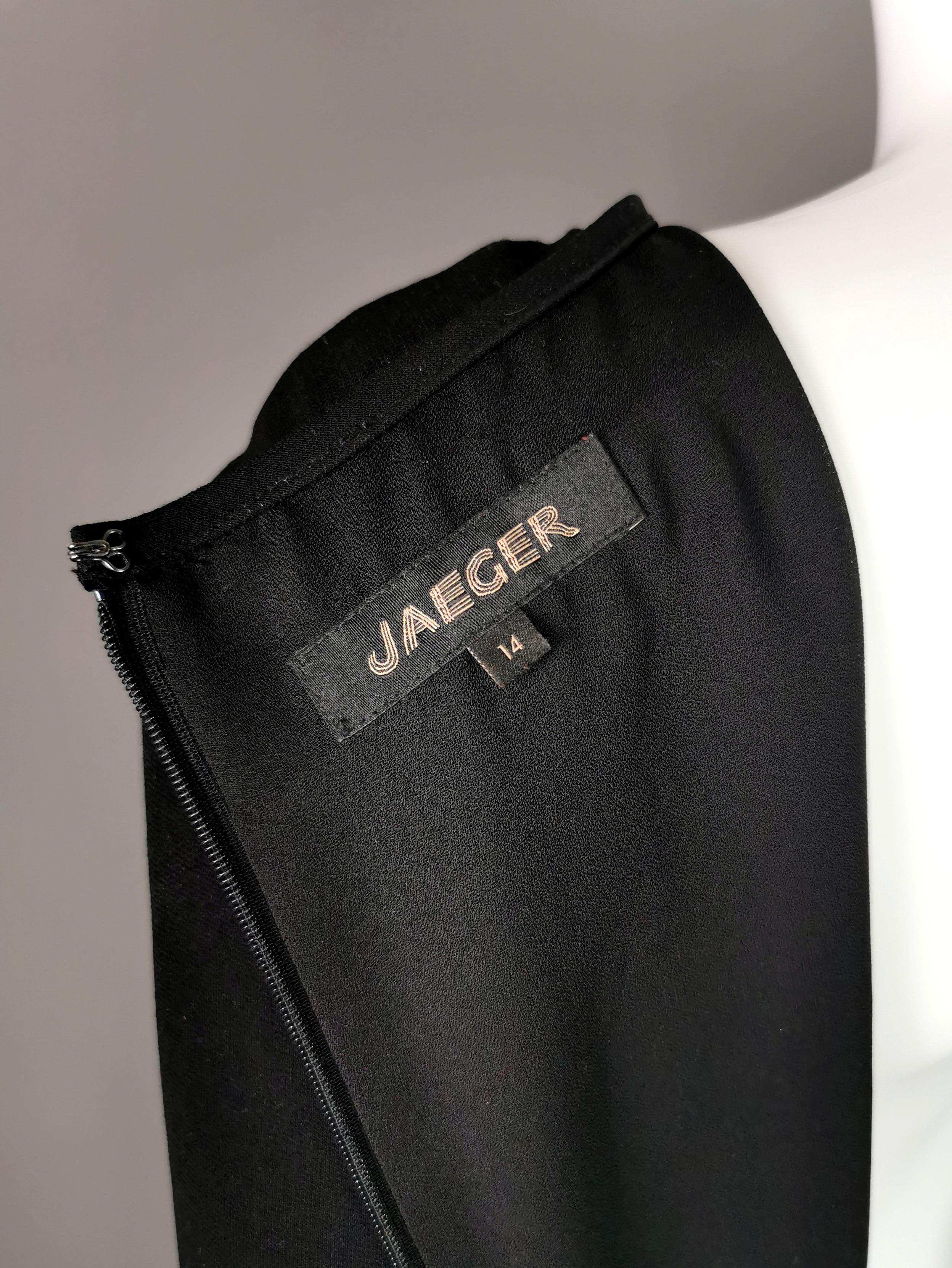 Vintage Jaeger Monochrome silk sheath dress, smart  For Sale 11