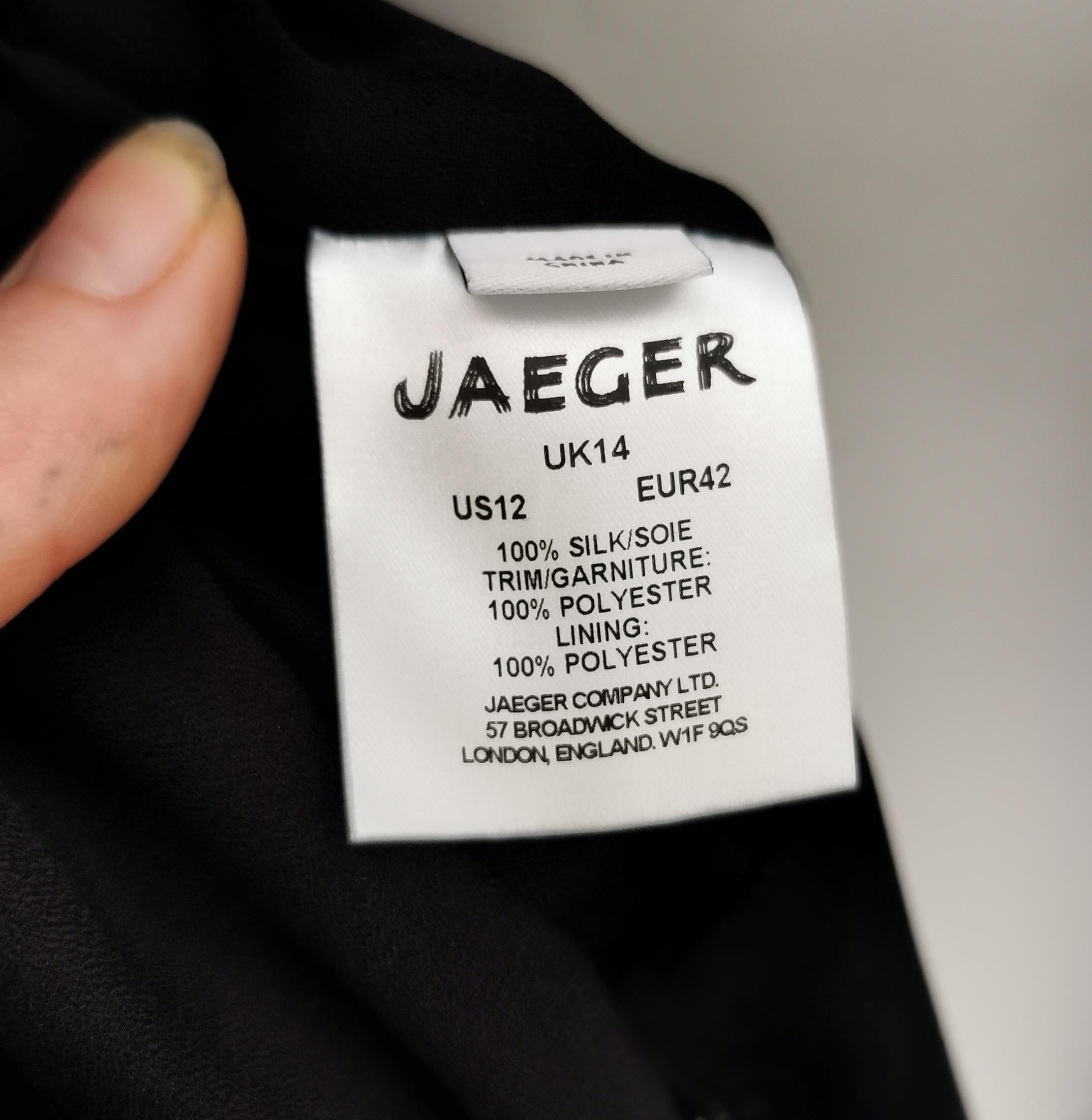 Vintage Jaeger Monochrome silk sheath dress, smart  For Sale 12