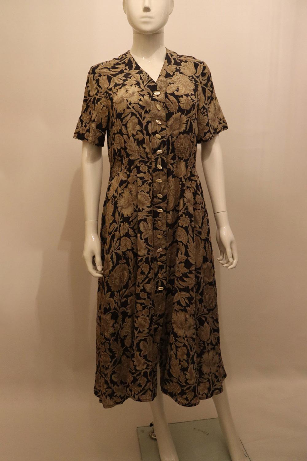Vintage Jaeger Silk Dress In Good Condition For Sale In London, GB
