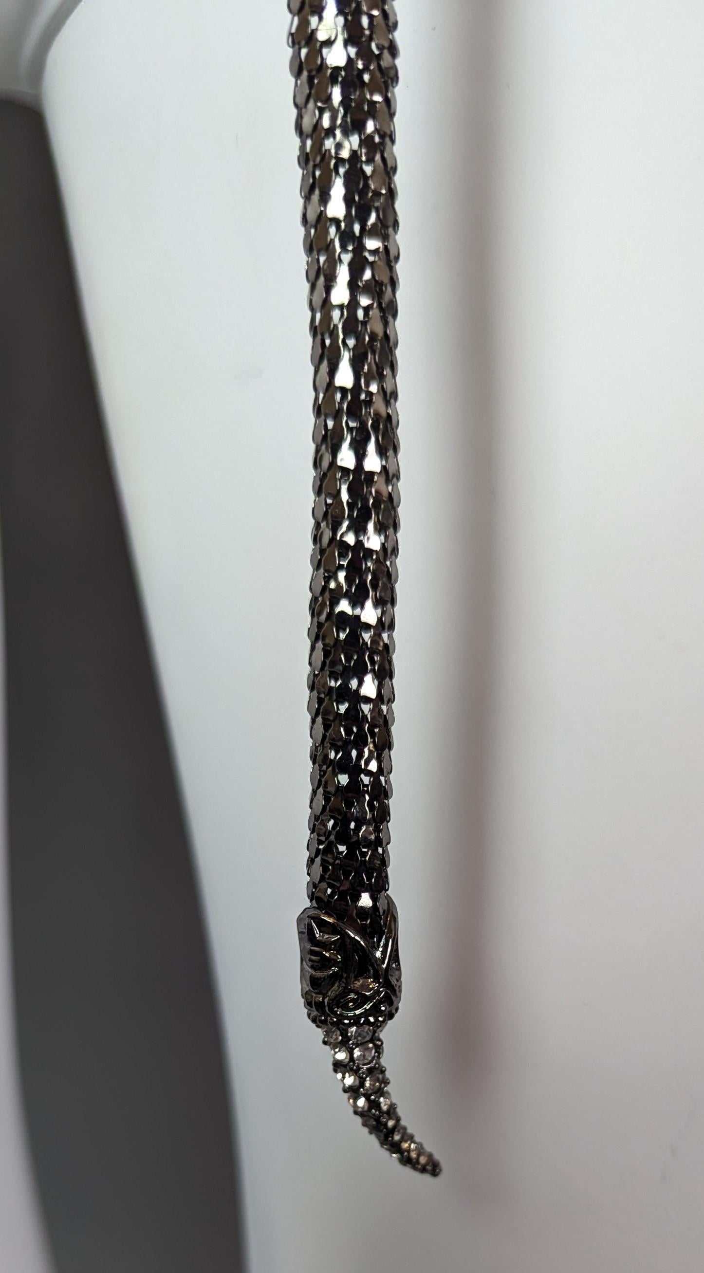 Cinturón vintage Jaeger diseño serpiente, Gunmetal y Diamanté en Bueno estado para la venta en NEWARK, GB