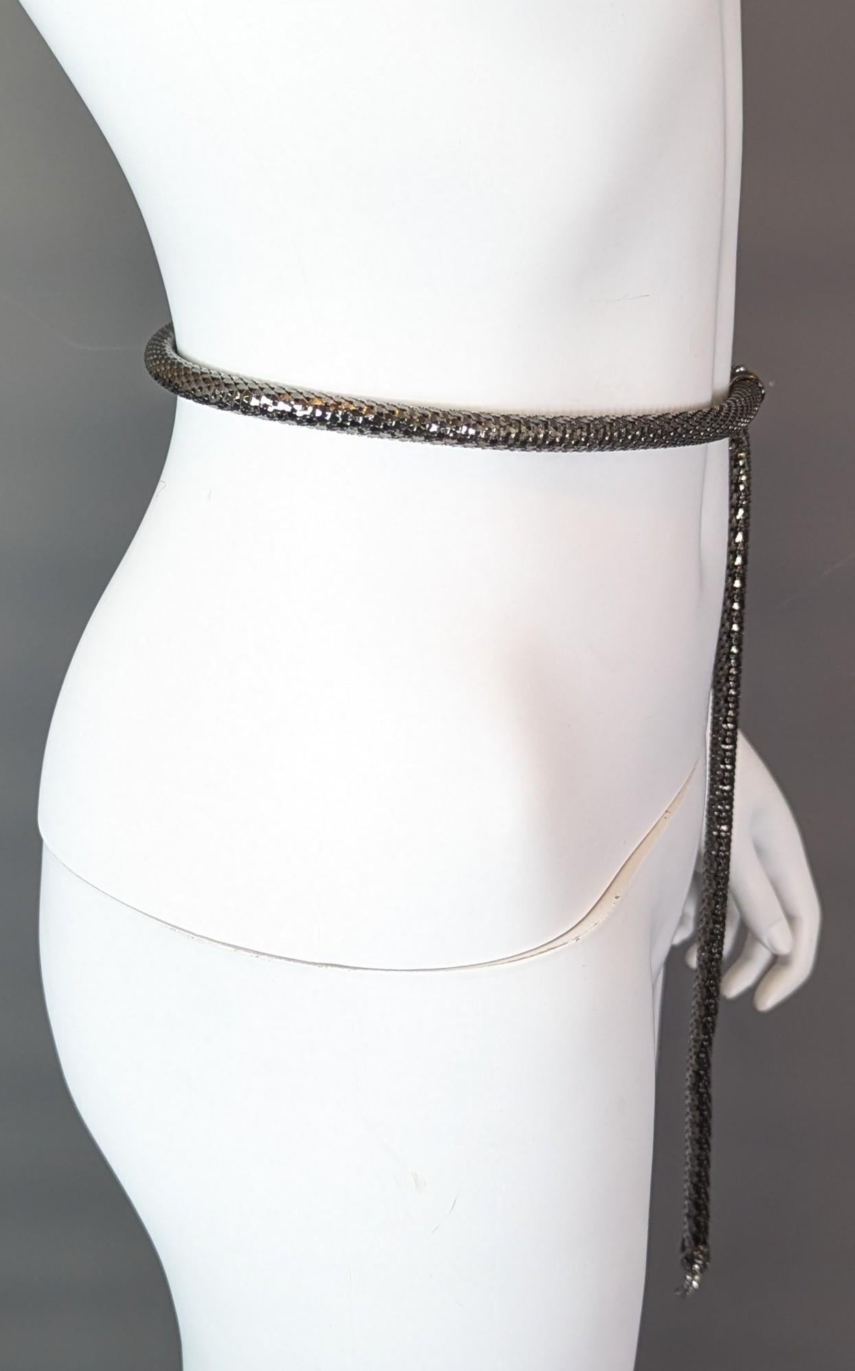 Cinturón vintage Jaeger diseño serpiente, Gunmetal y Diamanté en venta 3