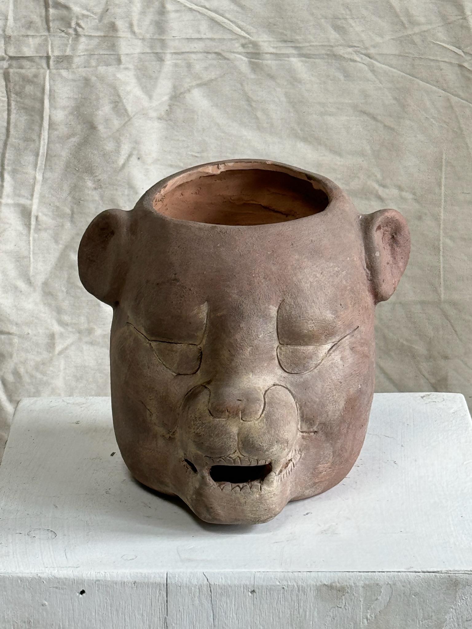 Fatto a mano Vaso Jaguar d'epoca nello stile del vaso zoomorfo del Tabasco in vendita