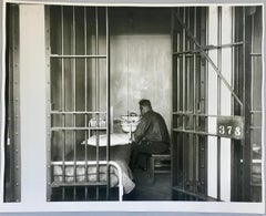 Fotografia d'epoca di una prigione, circa alla fine degli anni '50 (stampa alla gelatina d'argento)