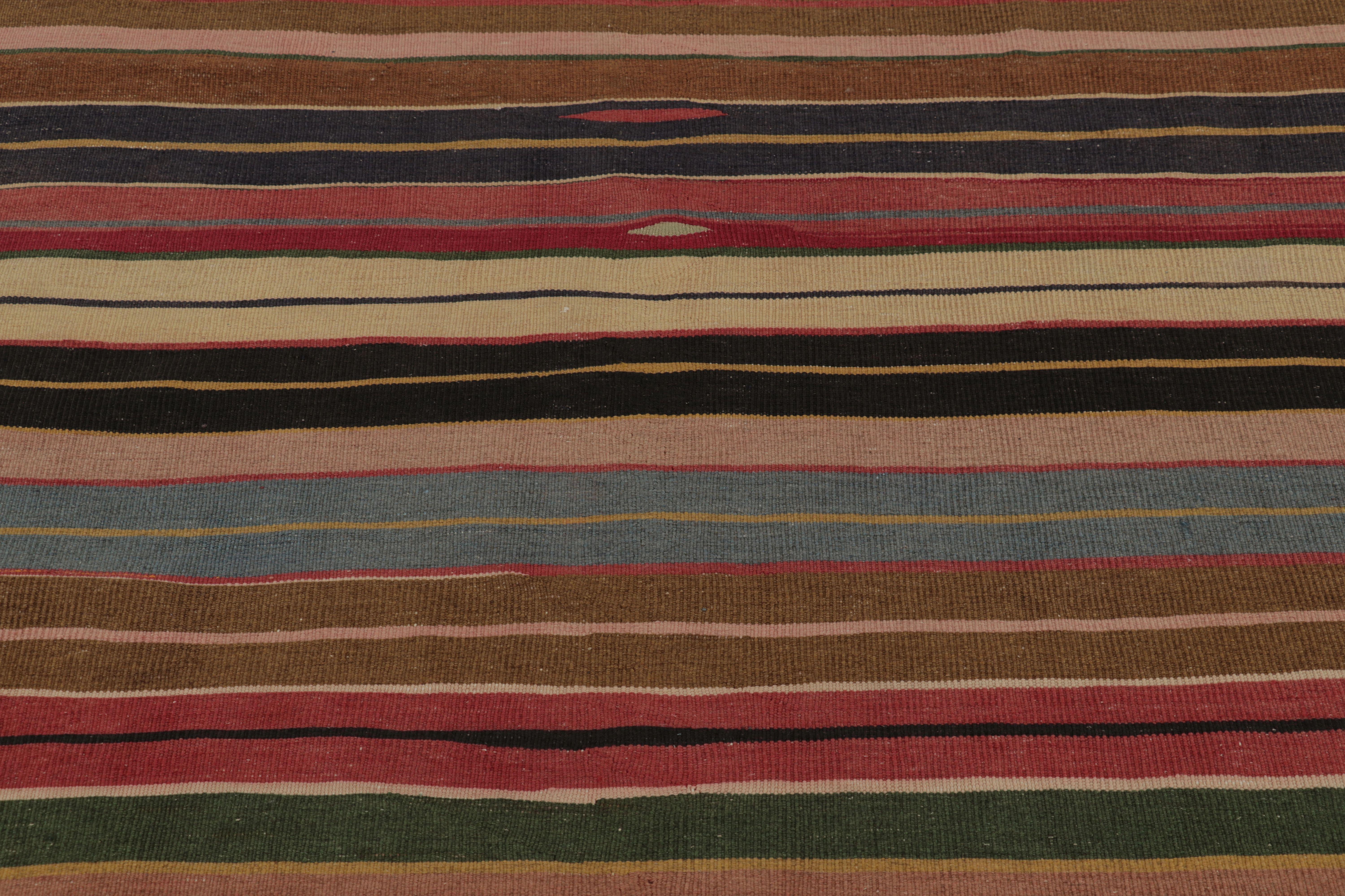 Vintage Jajim Kilim, gestreifter Stammesteppich in Erdtönen (Persisch) im Angebot