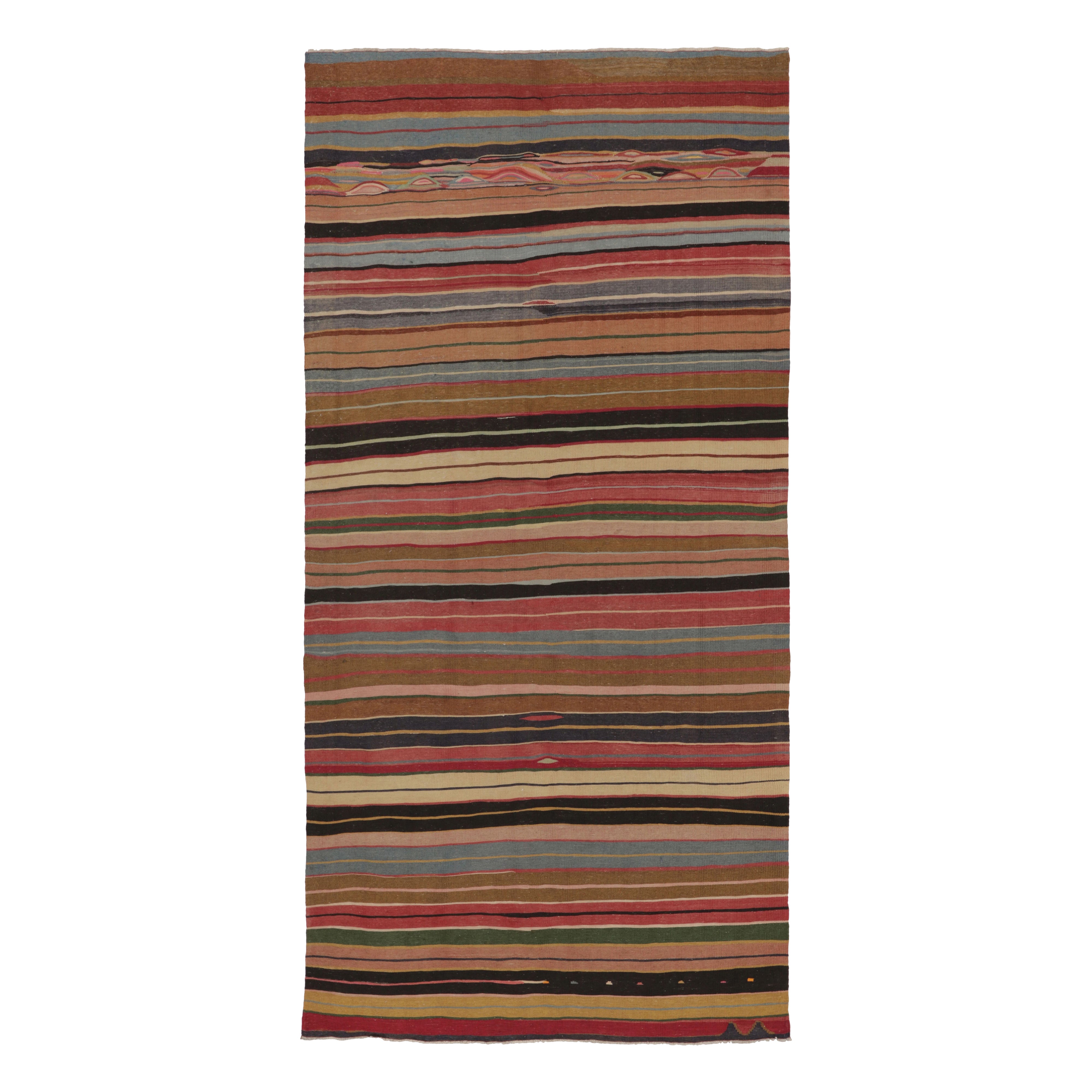 Vintage Jajim Kilim, gestreifter Stammesteppich in Erdtönen im Angebot