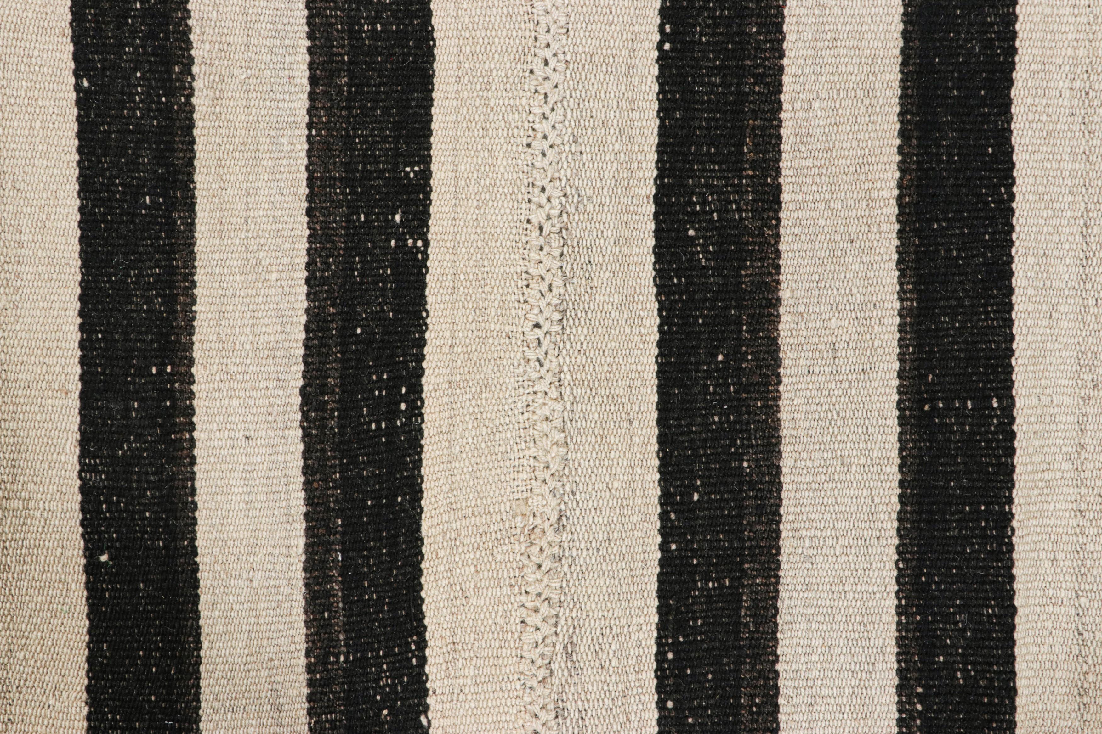 Hand-Woven Vintage Jajim Qashqai Persian Kilim Black and Off-White Stripe - Rug & Kilim For Sale
