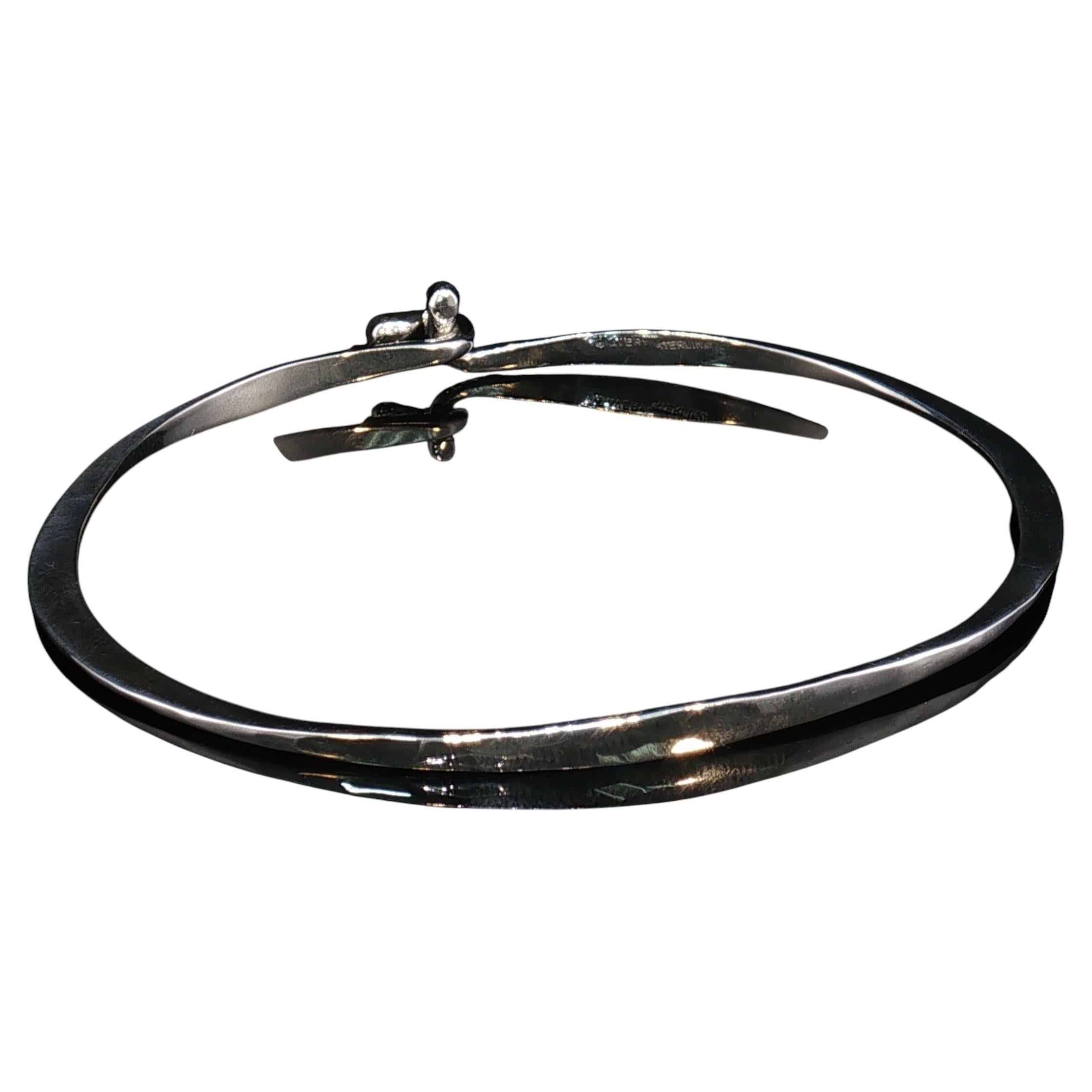 Vintage James Avery Hammered Sterling Silver Hook Bangle Bracelet 925 8''