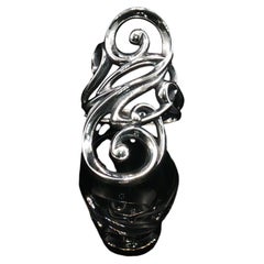 Anillo vintage de James Avery en plata de ley 925 con diseño de volutas y calado, talla 4,75