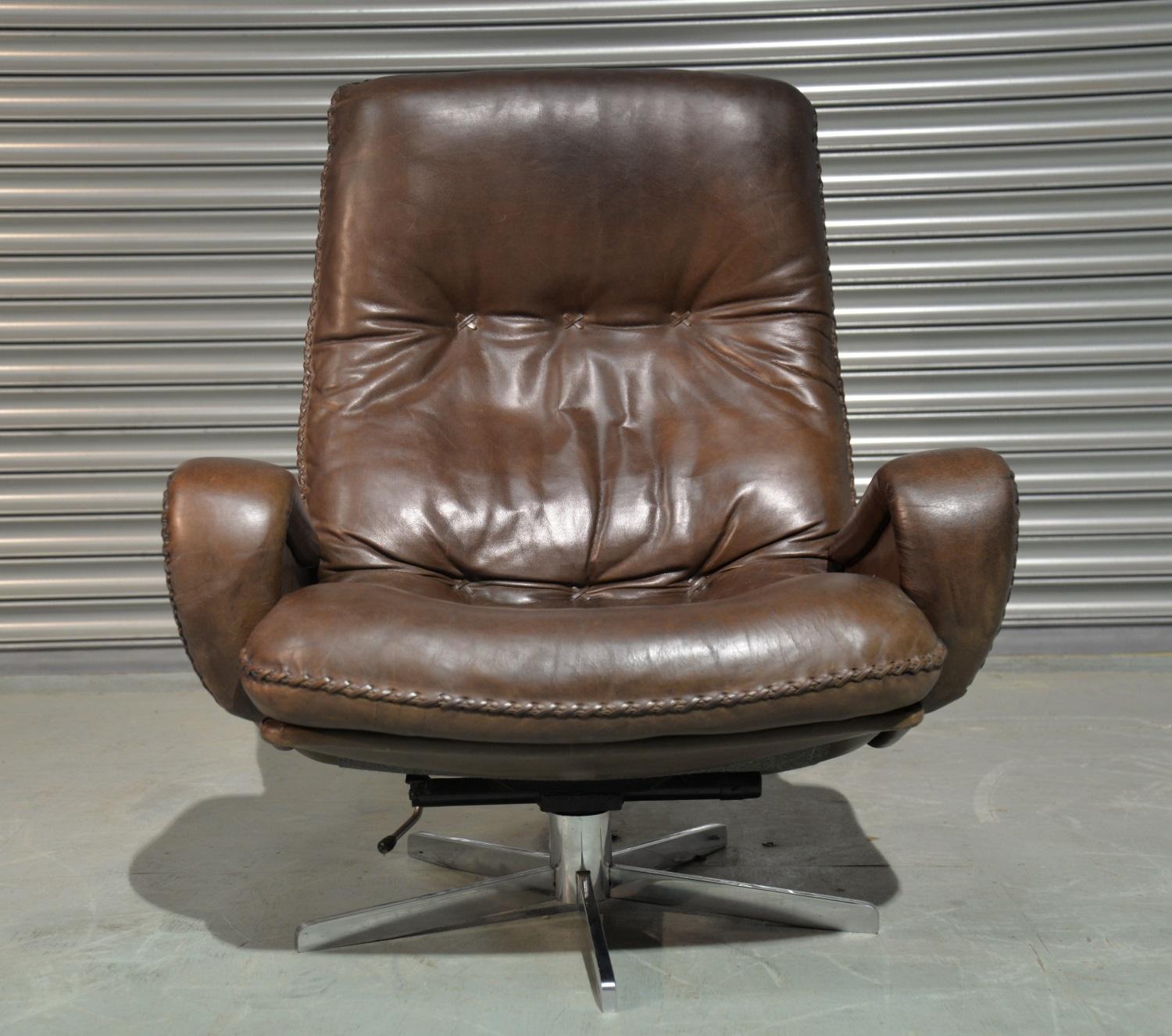 Chrome Vintage James Bond De Sede S231 Swivel Armchair and ottoman, Switzerland 1960s For Sale