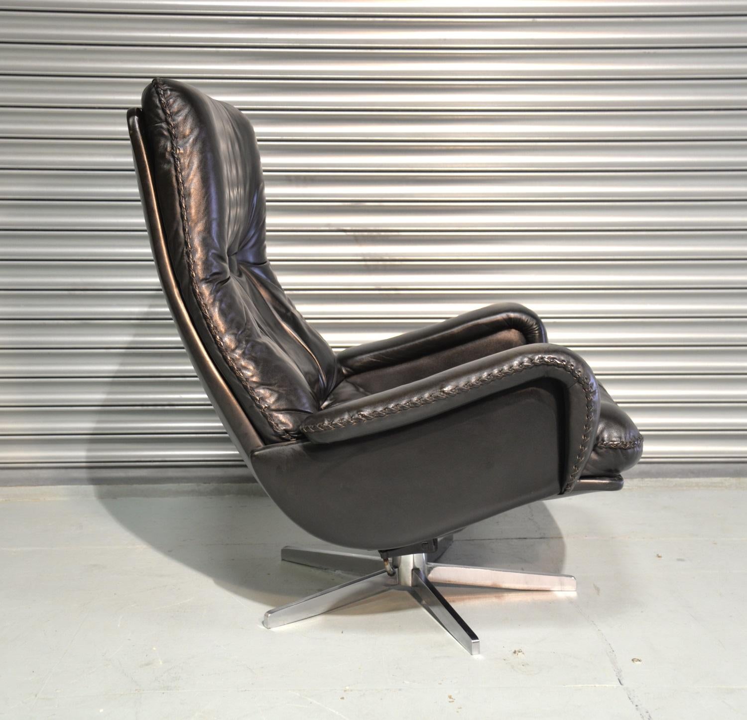 Vintage James Bond de Sede S231 Swivel Lounge Armchair and ottoman, 1960`s 1