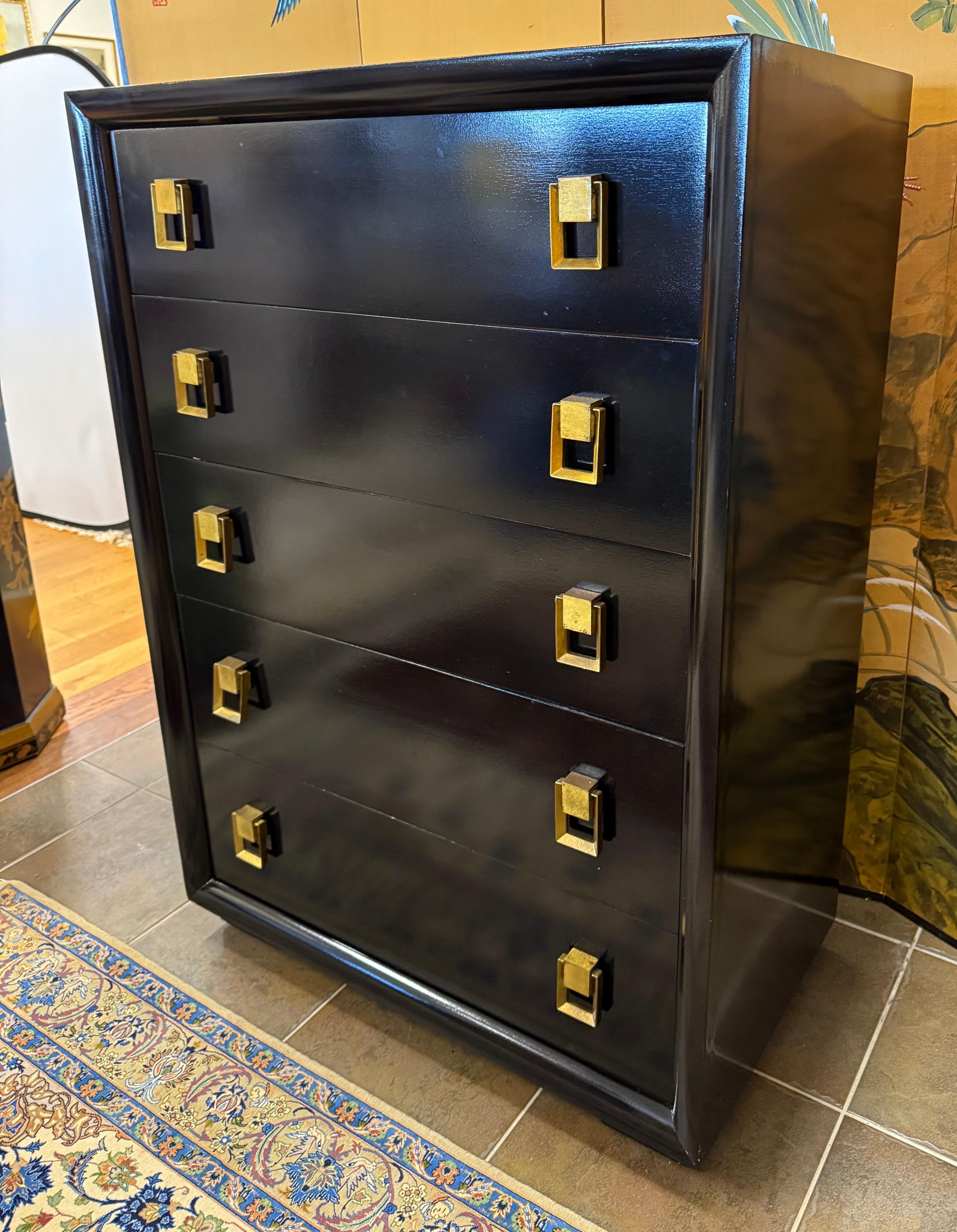 Vintage James Mont Mid Century Modern Iconic Black Lacquered Tall Chest Dresser (comò alto) in vendita 1