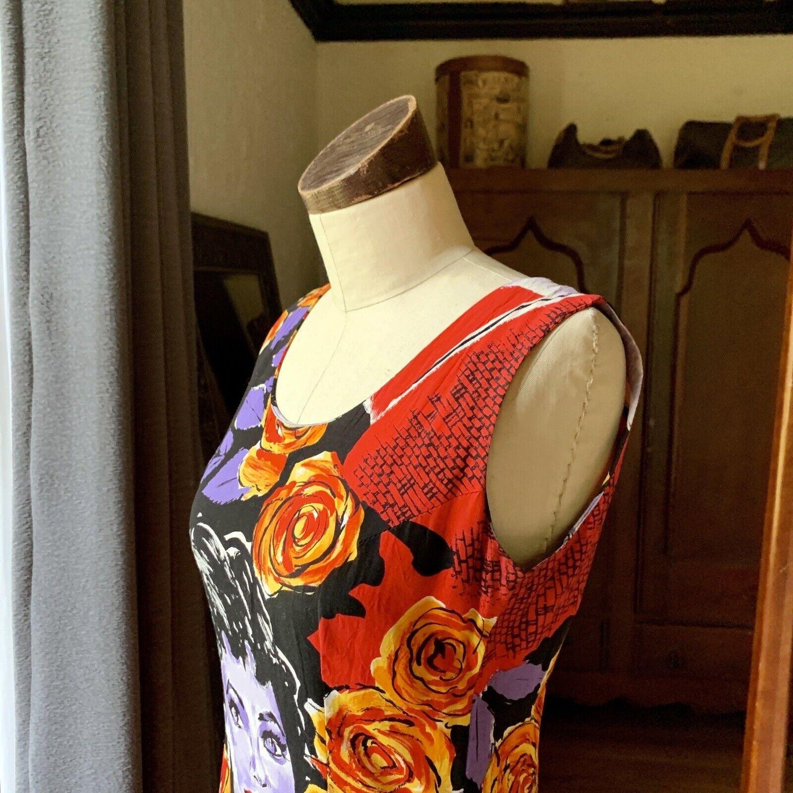 Vintage JAMS WORLD Colorful Woman Roses Art ARCHIVE Rayon Dress S/M RARE In Good Condition For Sale In Asheville, NC