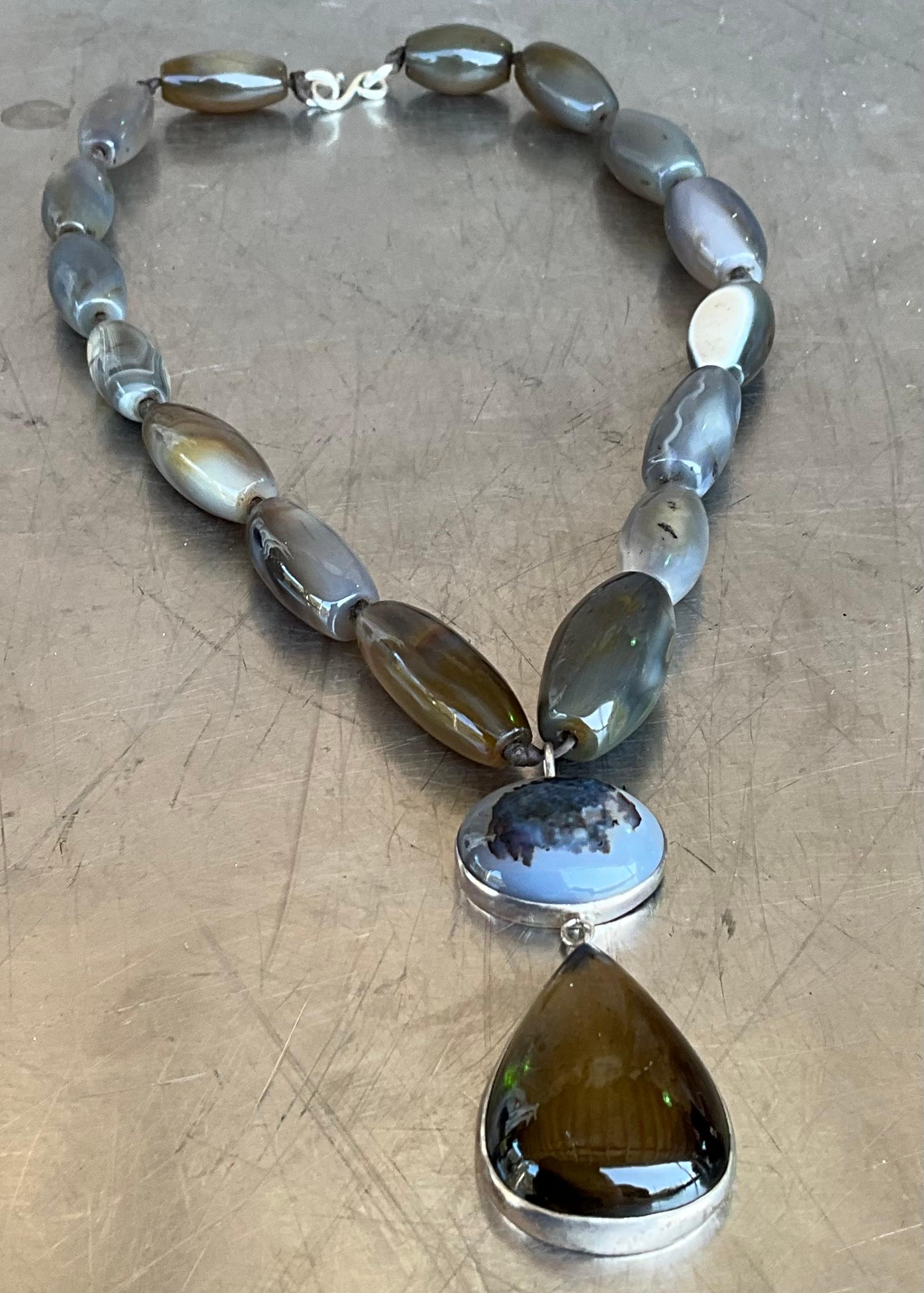 Collana di perline con pietre preziose vintage di Jane Diaz in vendita 7