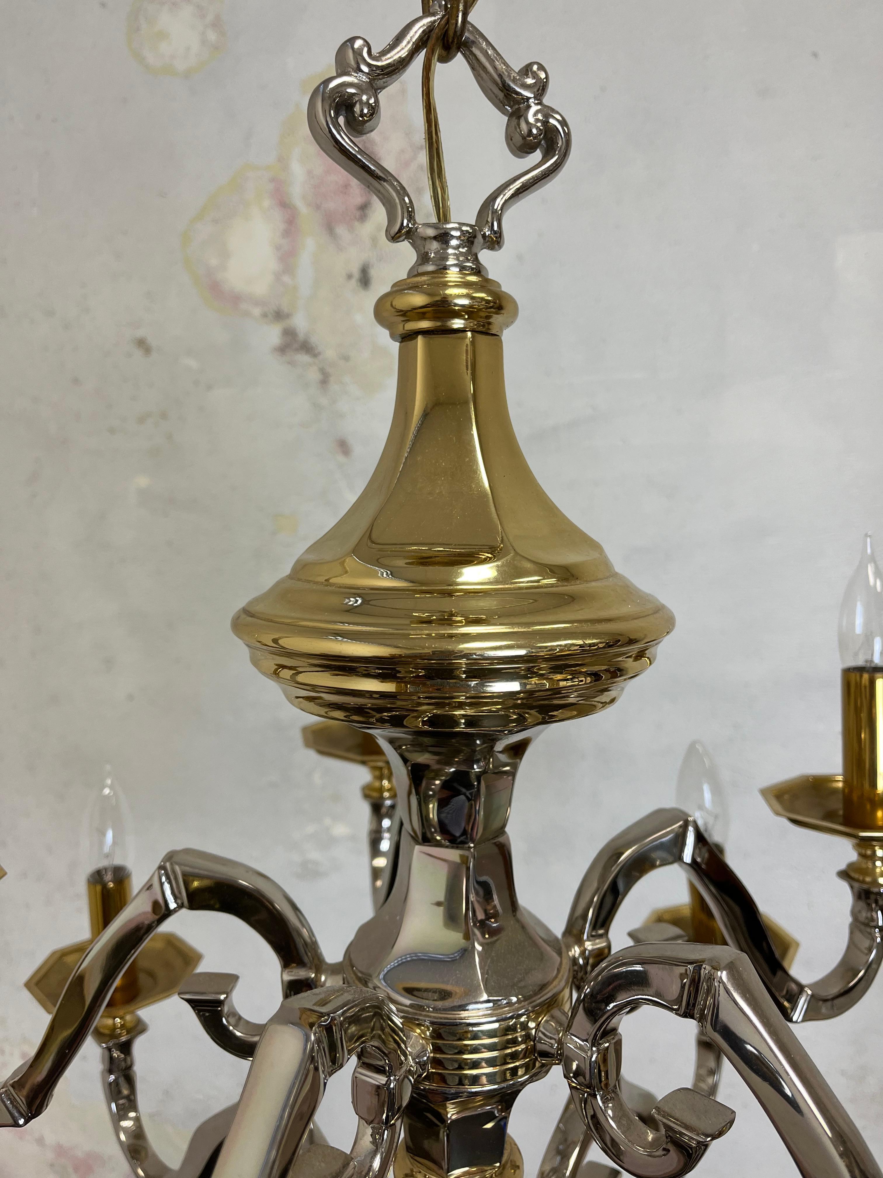 Lampadario neoclassico d'epoca in ottone e cromo in stile Jansen In condizioni buone in vendita a W Allenhurst, NJ
